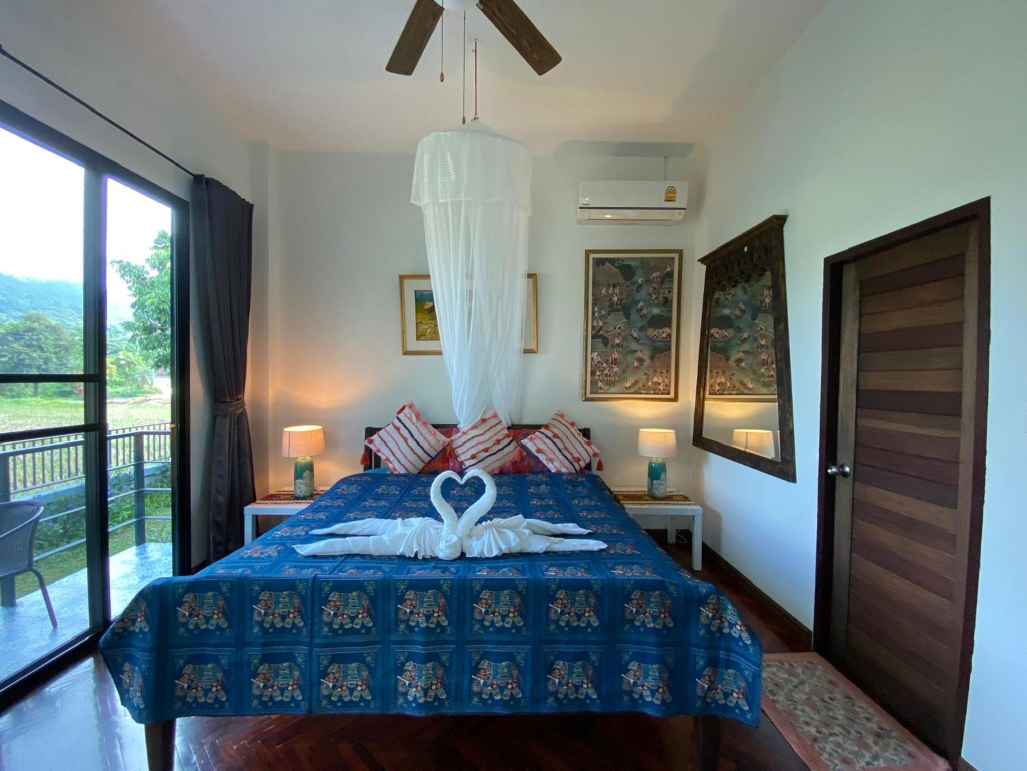 Deluxe Double Room with Extra Bed