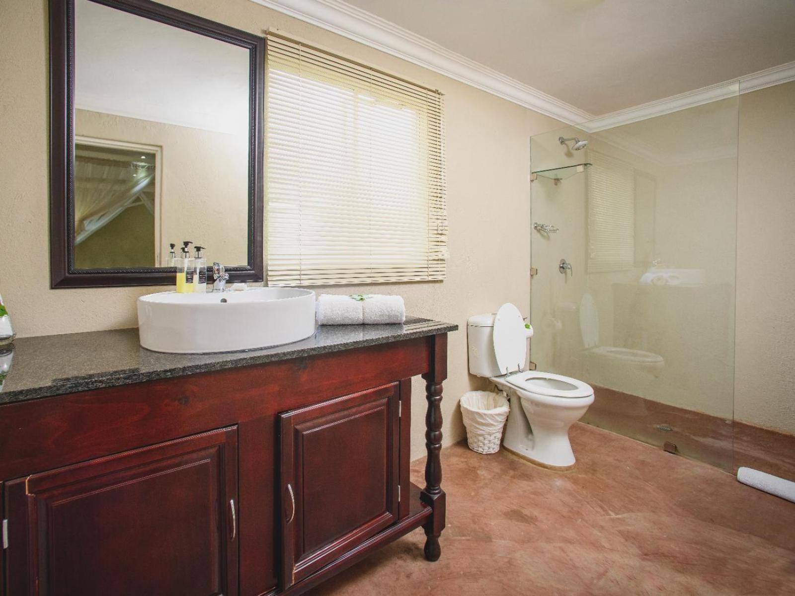 Superior King Room photo 2