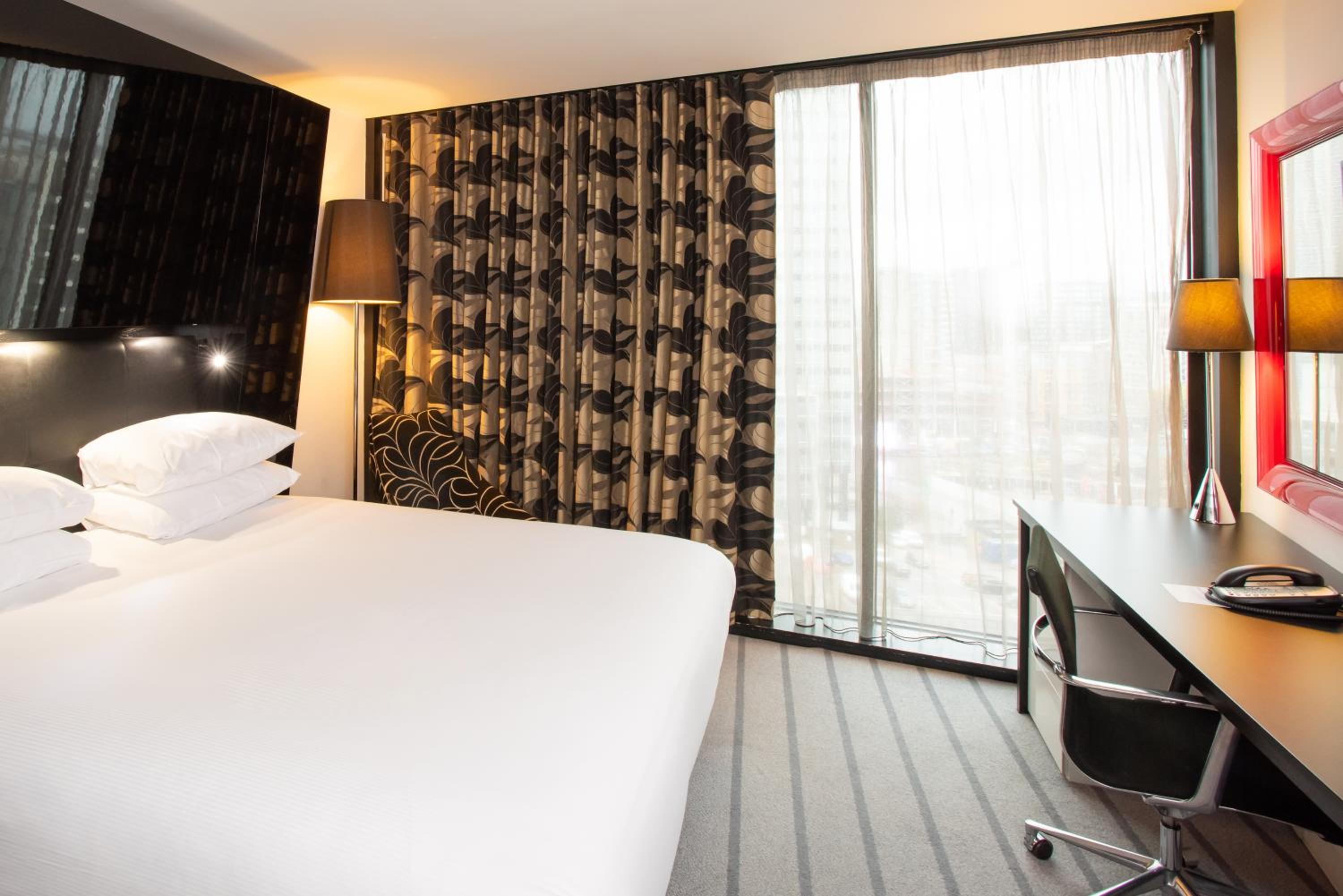 Standard King Room - Photo 1