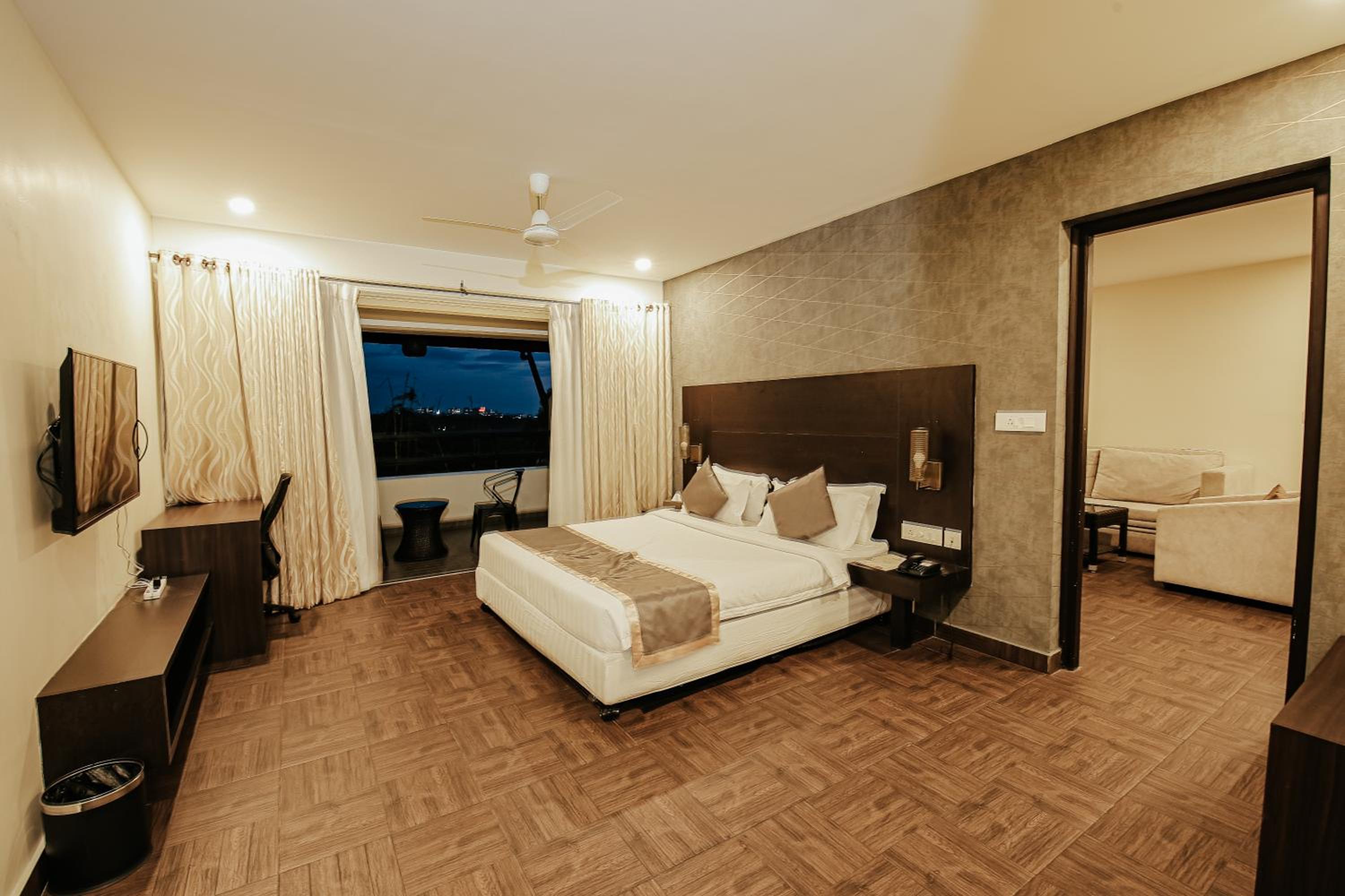 Executive Suite