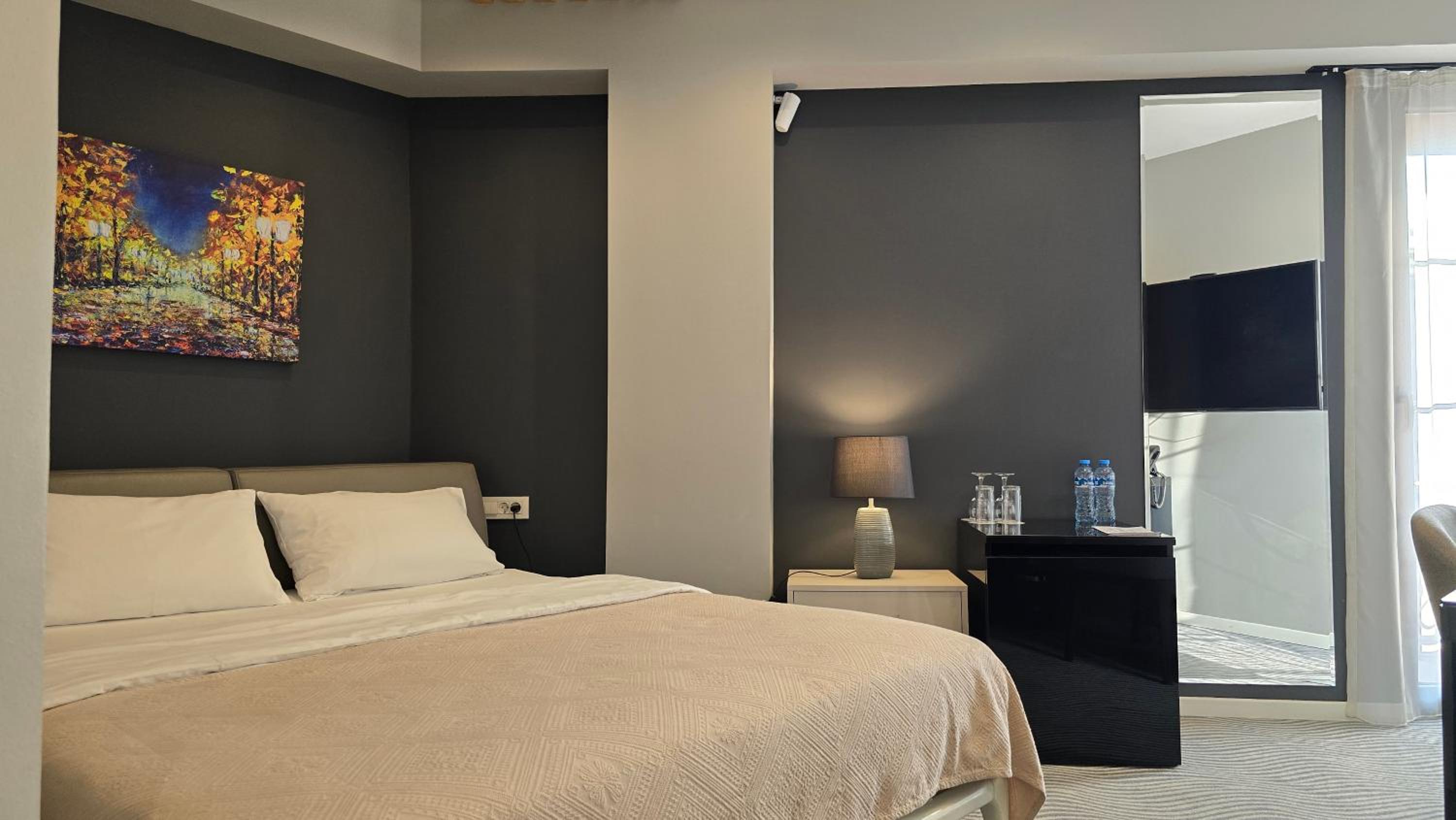 Standard Double Room - Photo 7