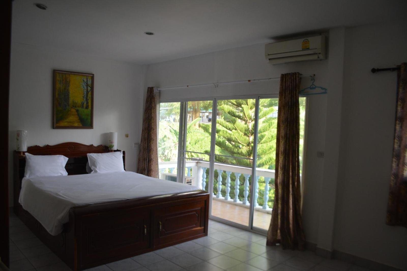 Two-Bedroom Suite - Photo 17