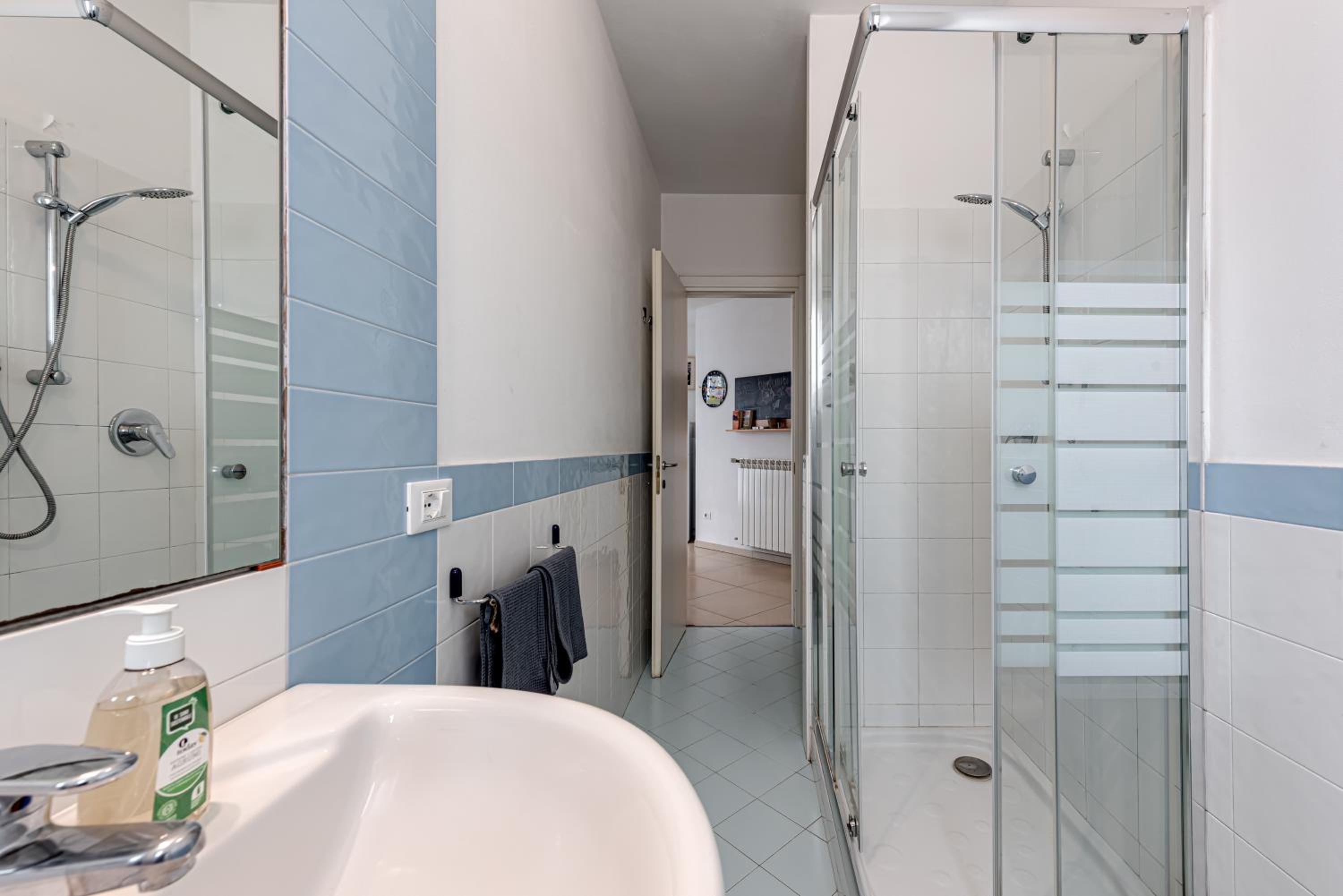 Superior One-Bedroom Apartment With Balcony photo 2