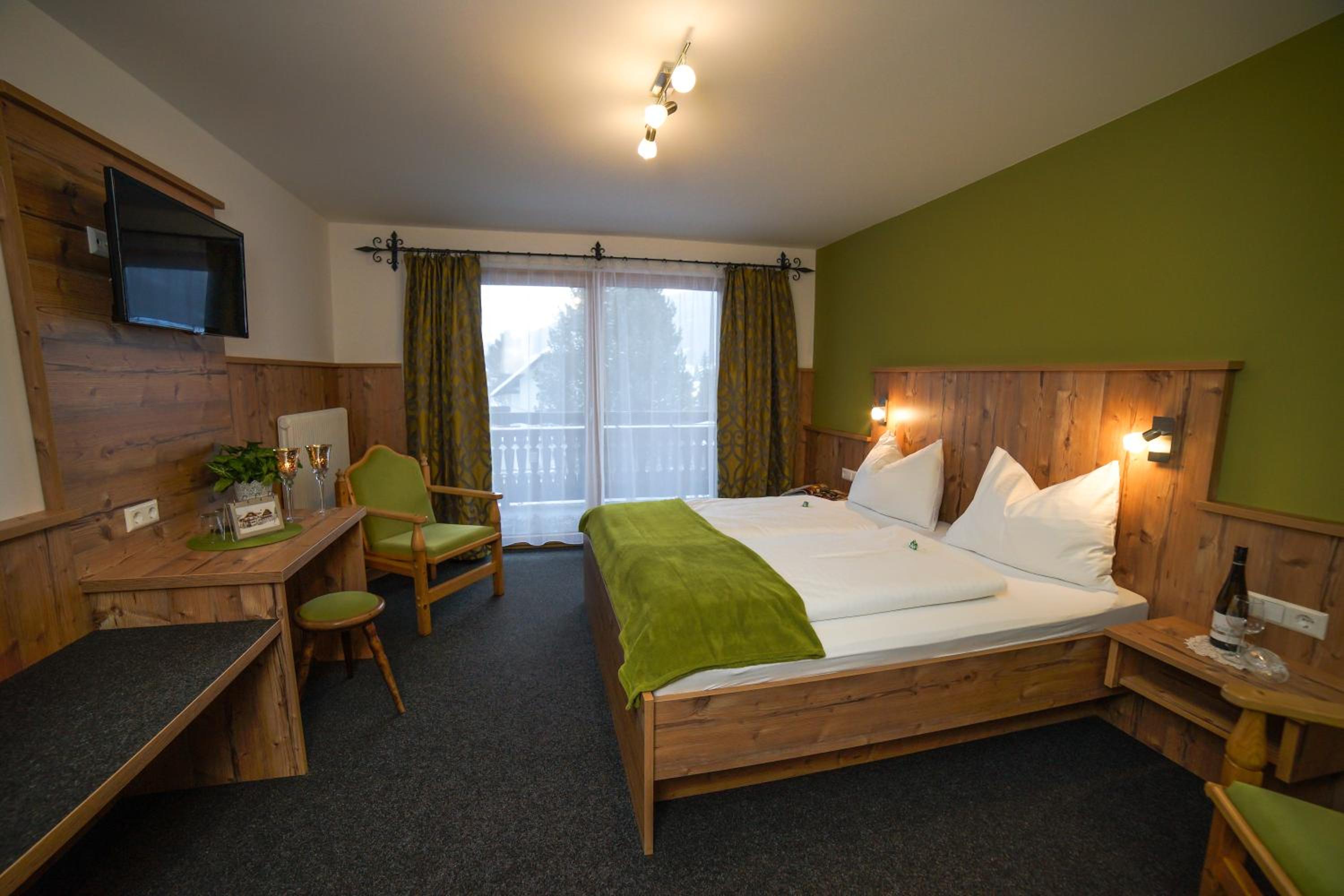 Double Room with Balcony or Terrace photo 2