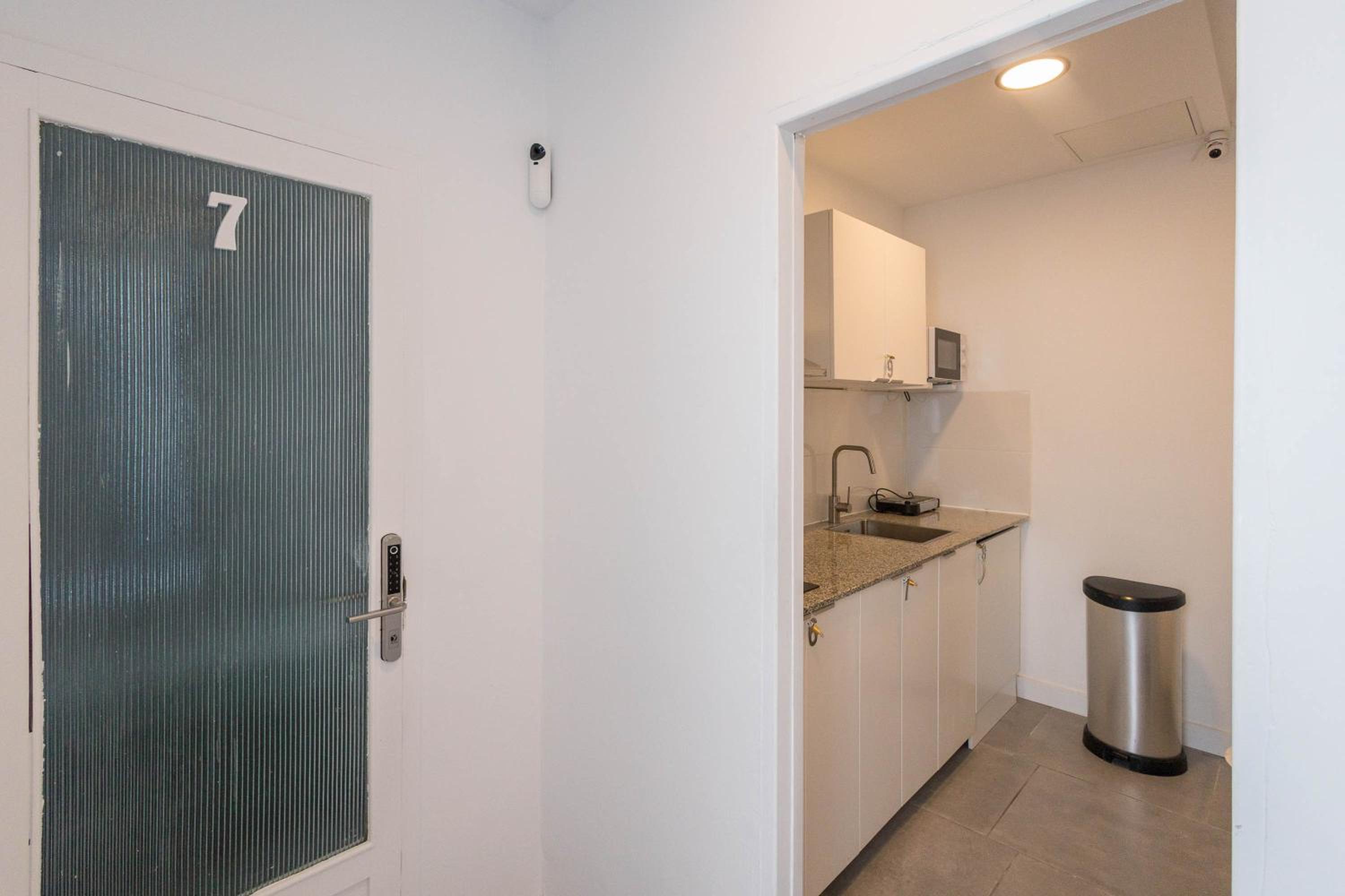 Deluxe Double Room with Shower photo 3