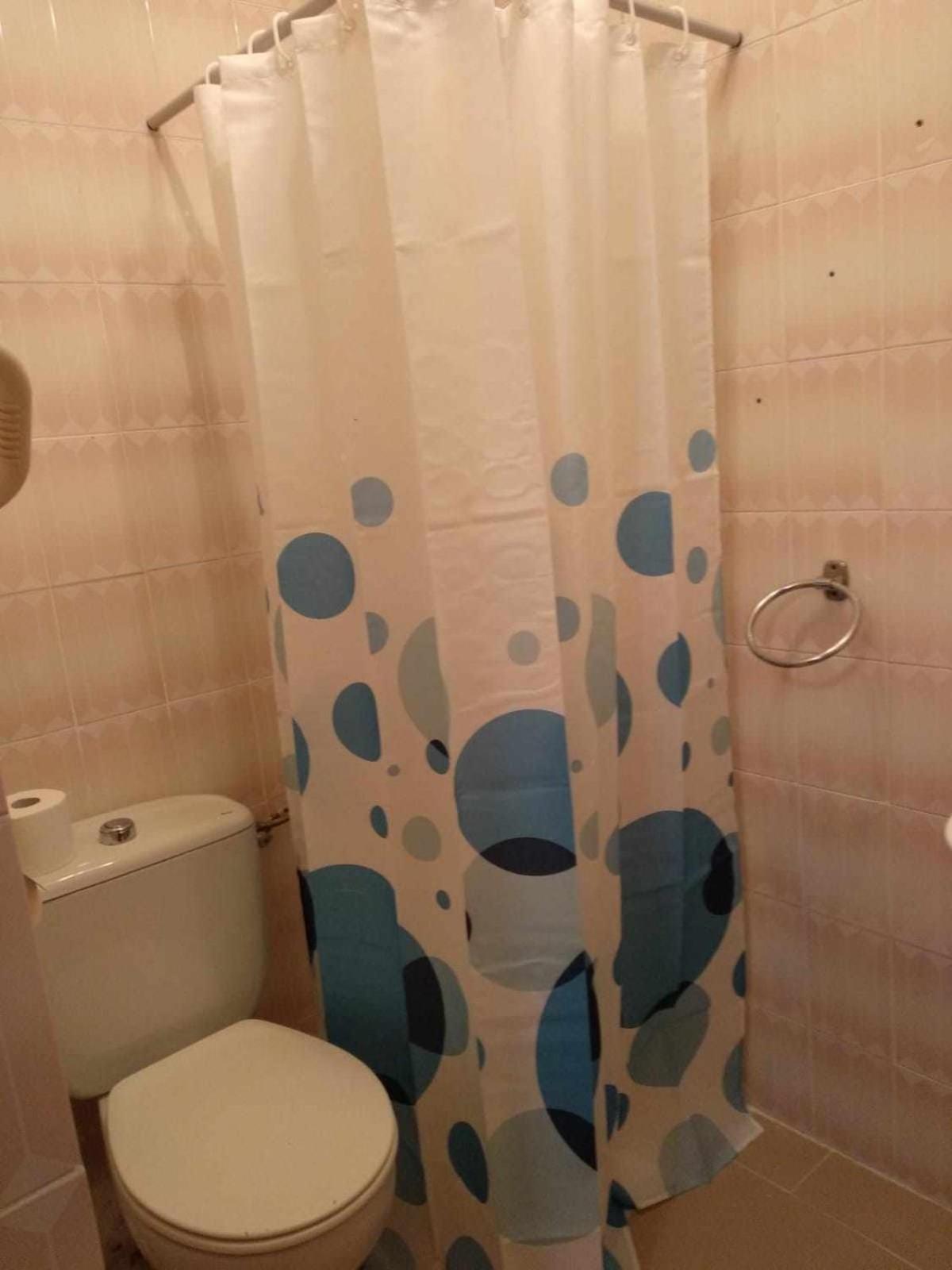 Double Room with Private Bathroom - Photo 15