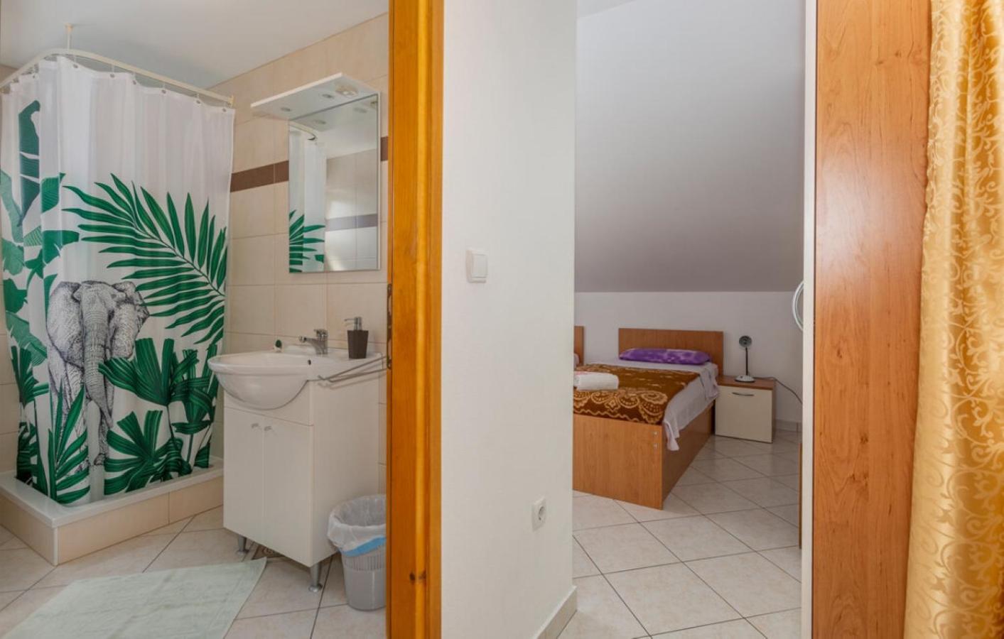 Two-Bedroom Apartment - Photo 7