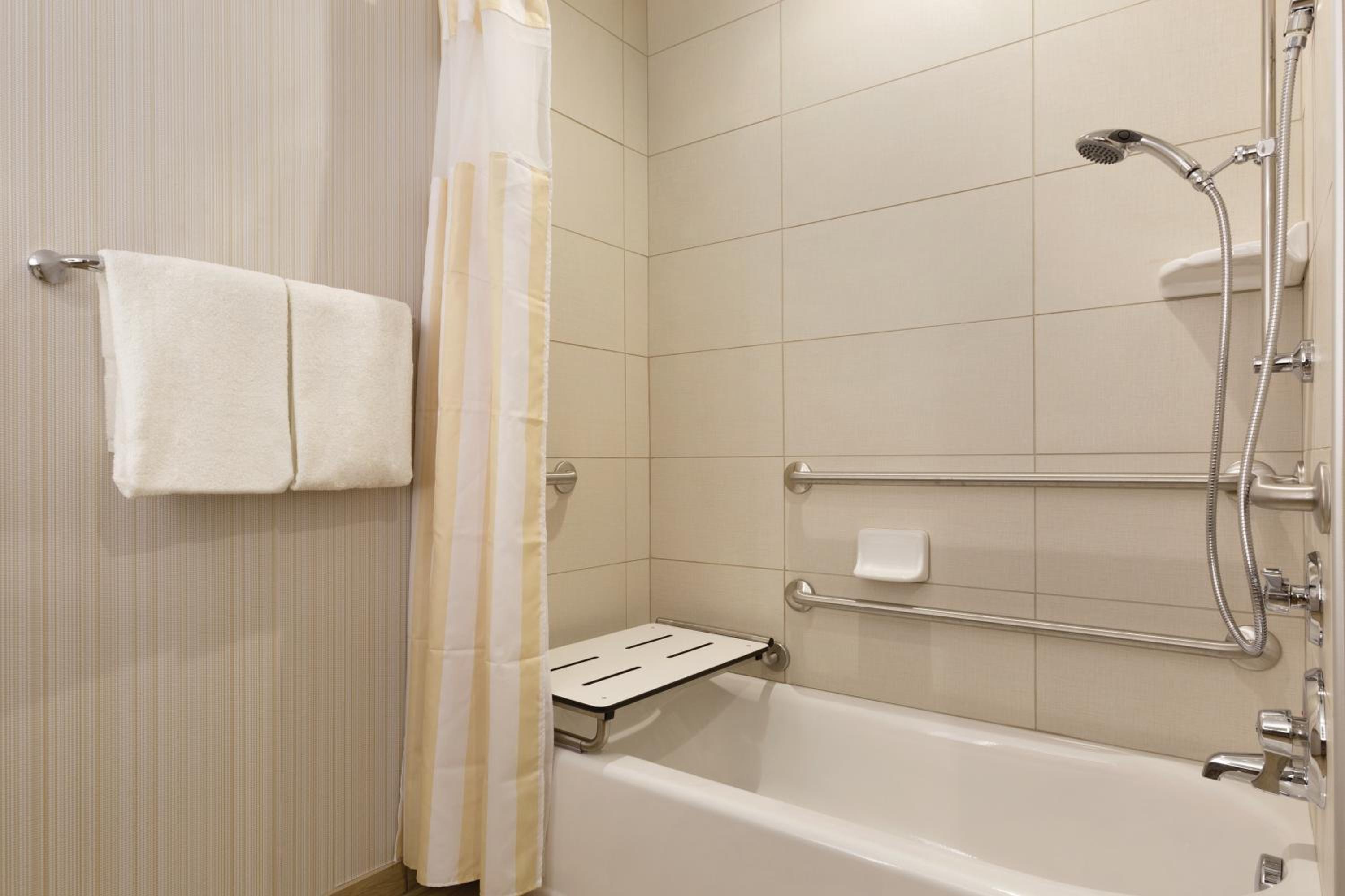 King Room with Tub - Mobility and Hearing Access