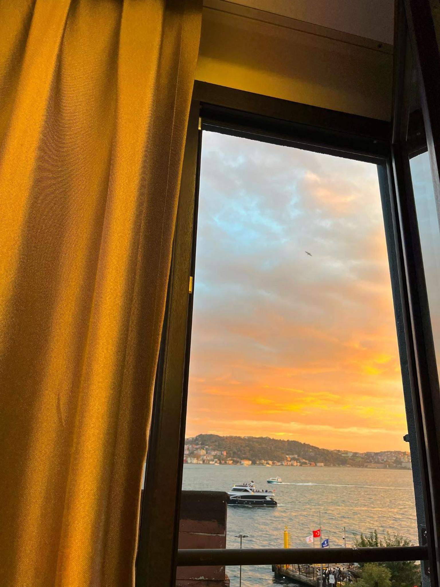 Deluxe Double Room with Sea View photo 3