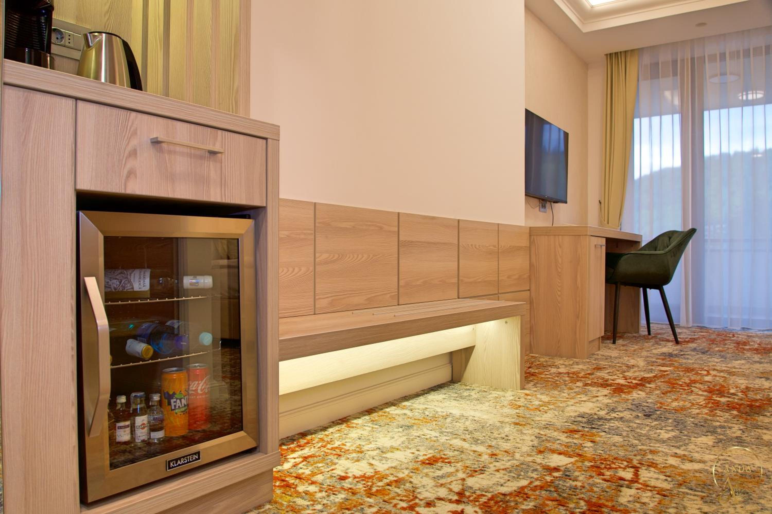 Double or Twin Room with Balcony photo 2