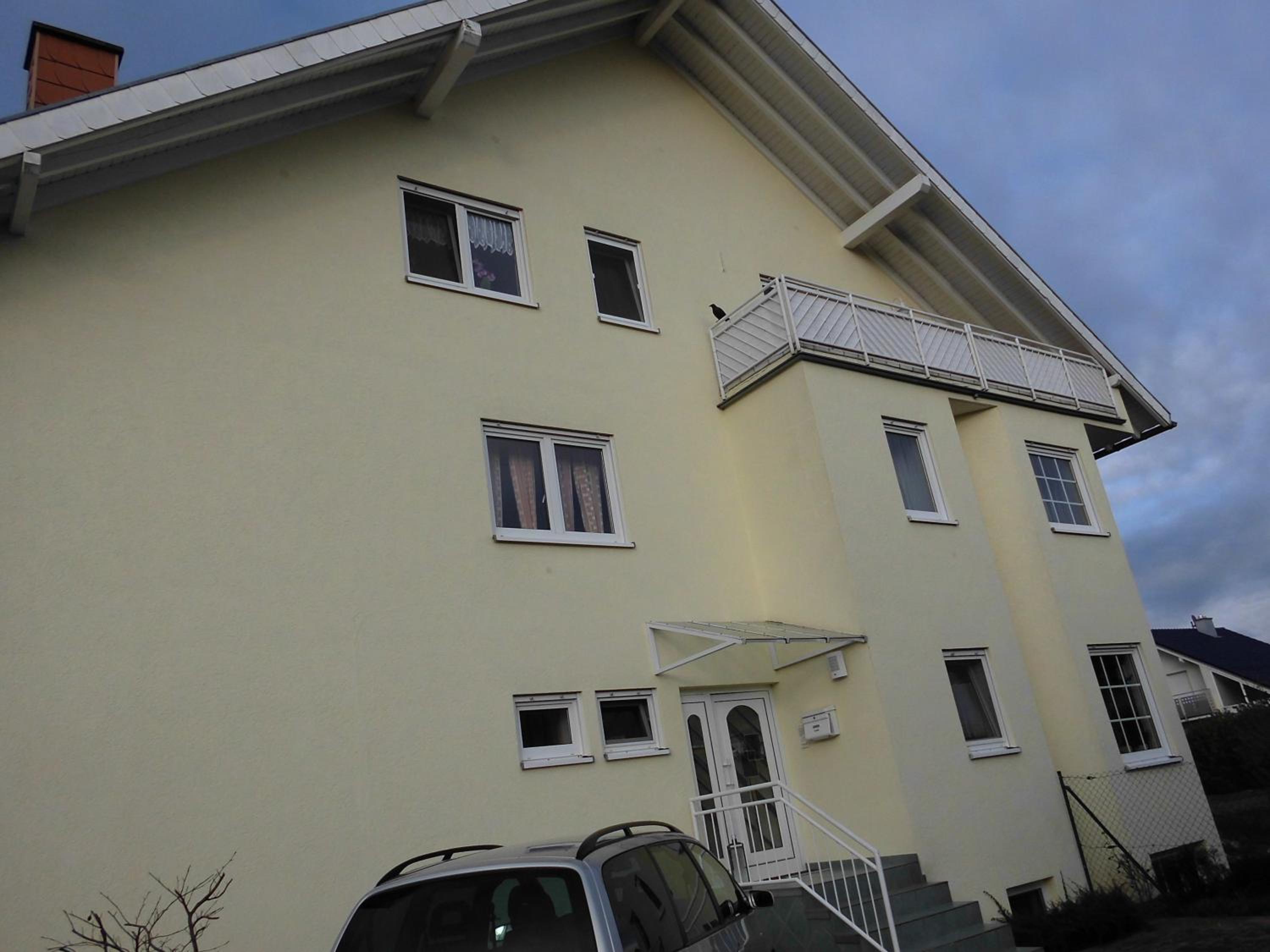 Apartment with Balcony - Photo 7