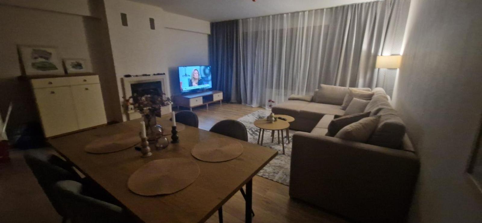 One-Bedroom Apartment photo 2