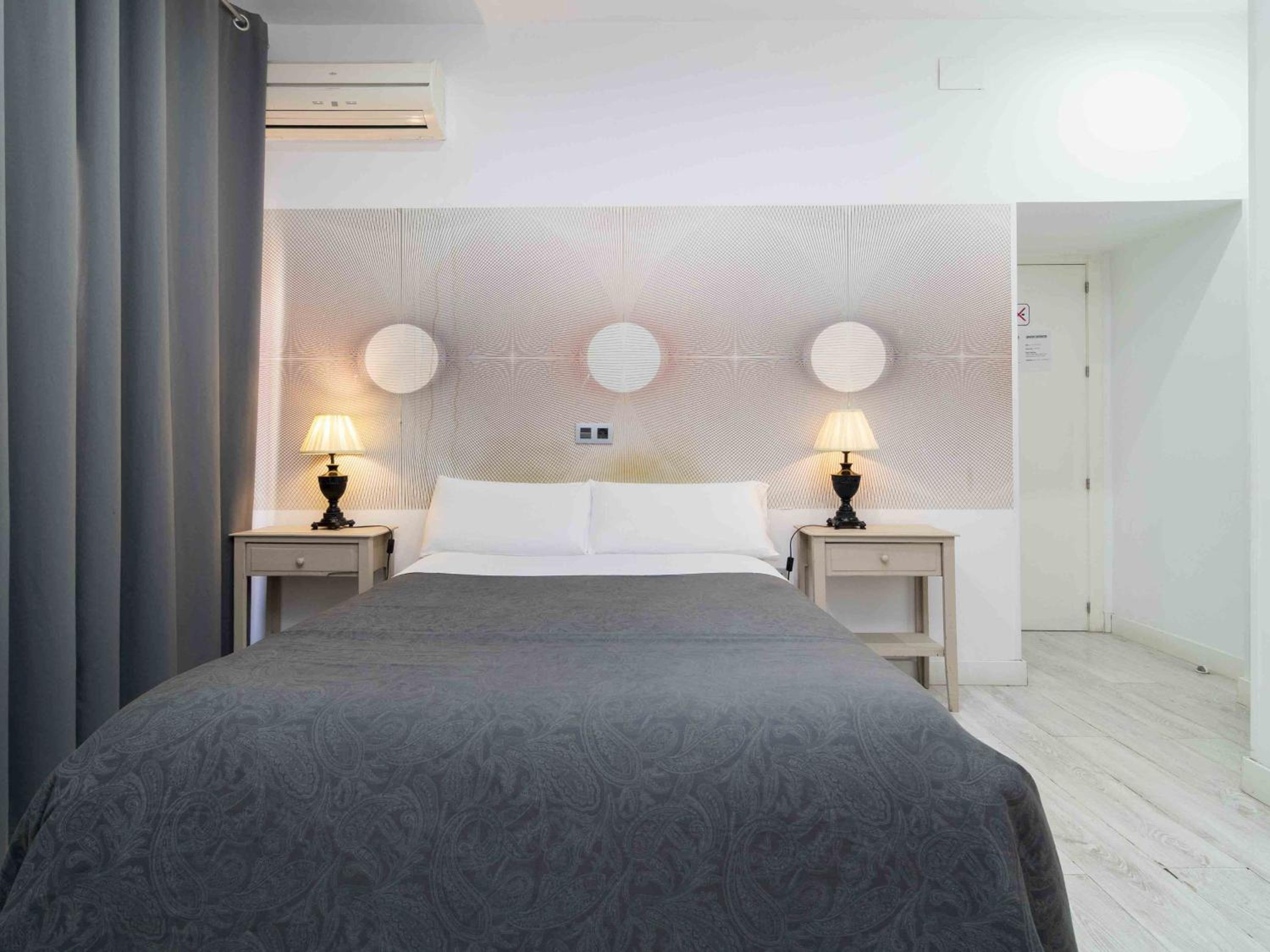 Double Room - Photo 2