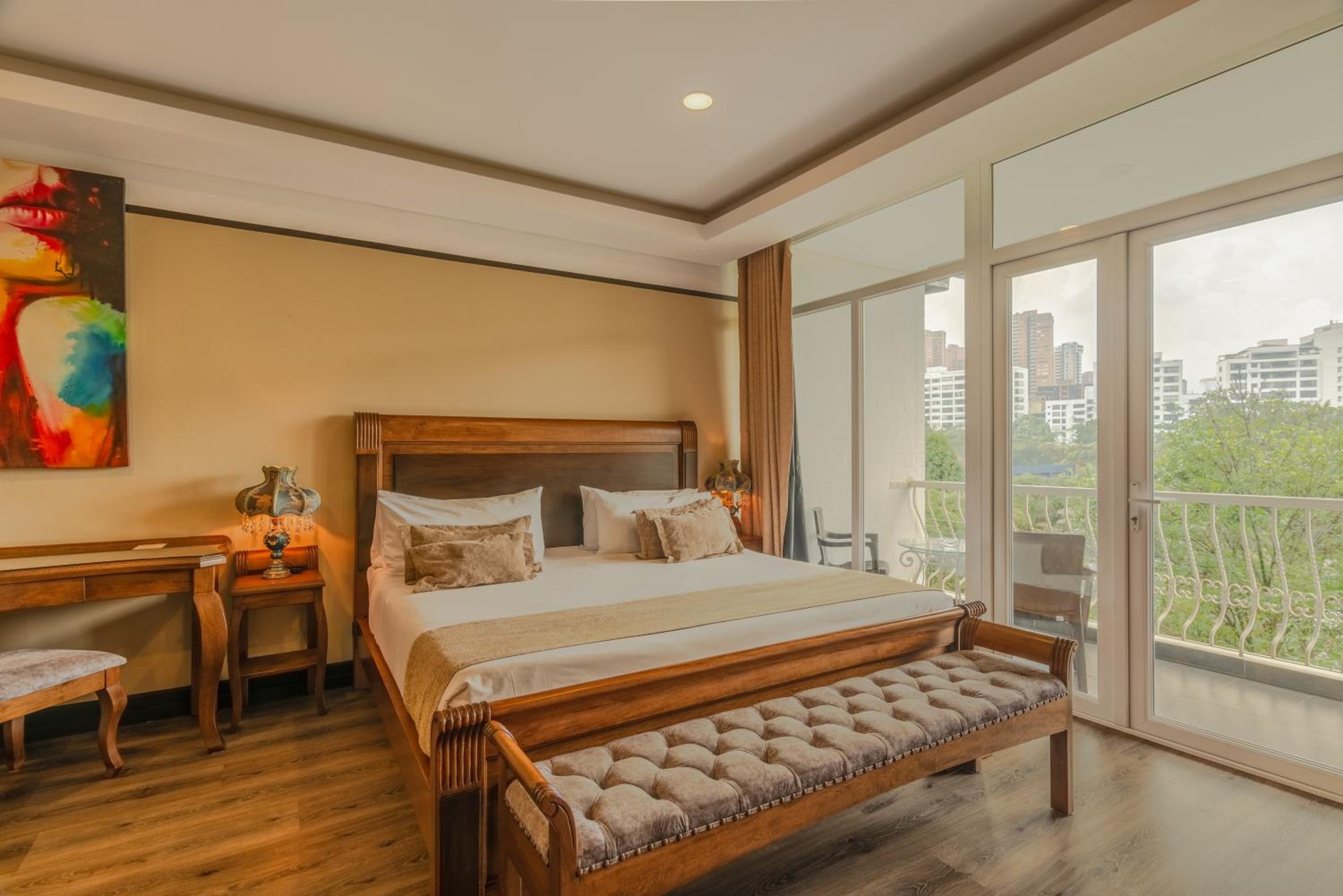 Superior Suite with Balcony photo 1