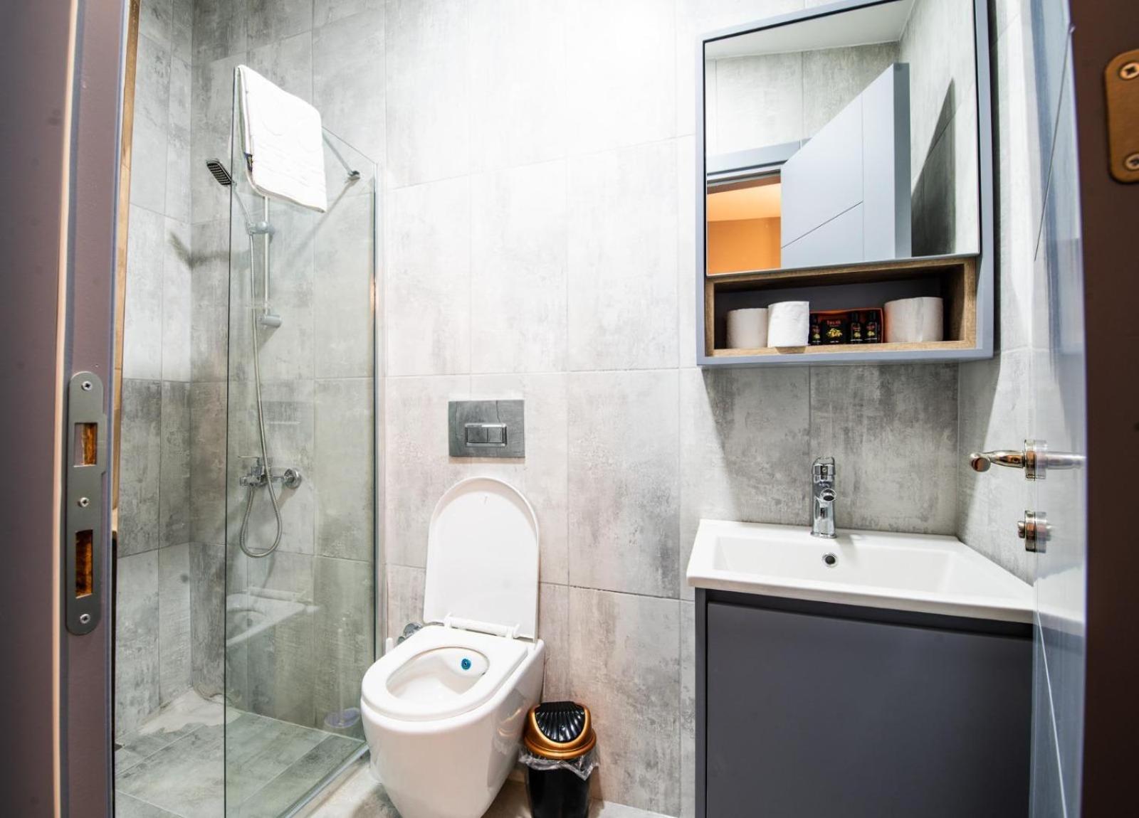 Triple Room with Bathroom photo 3