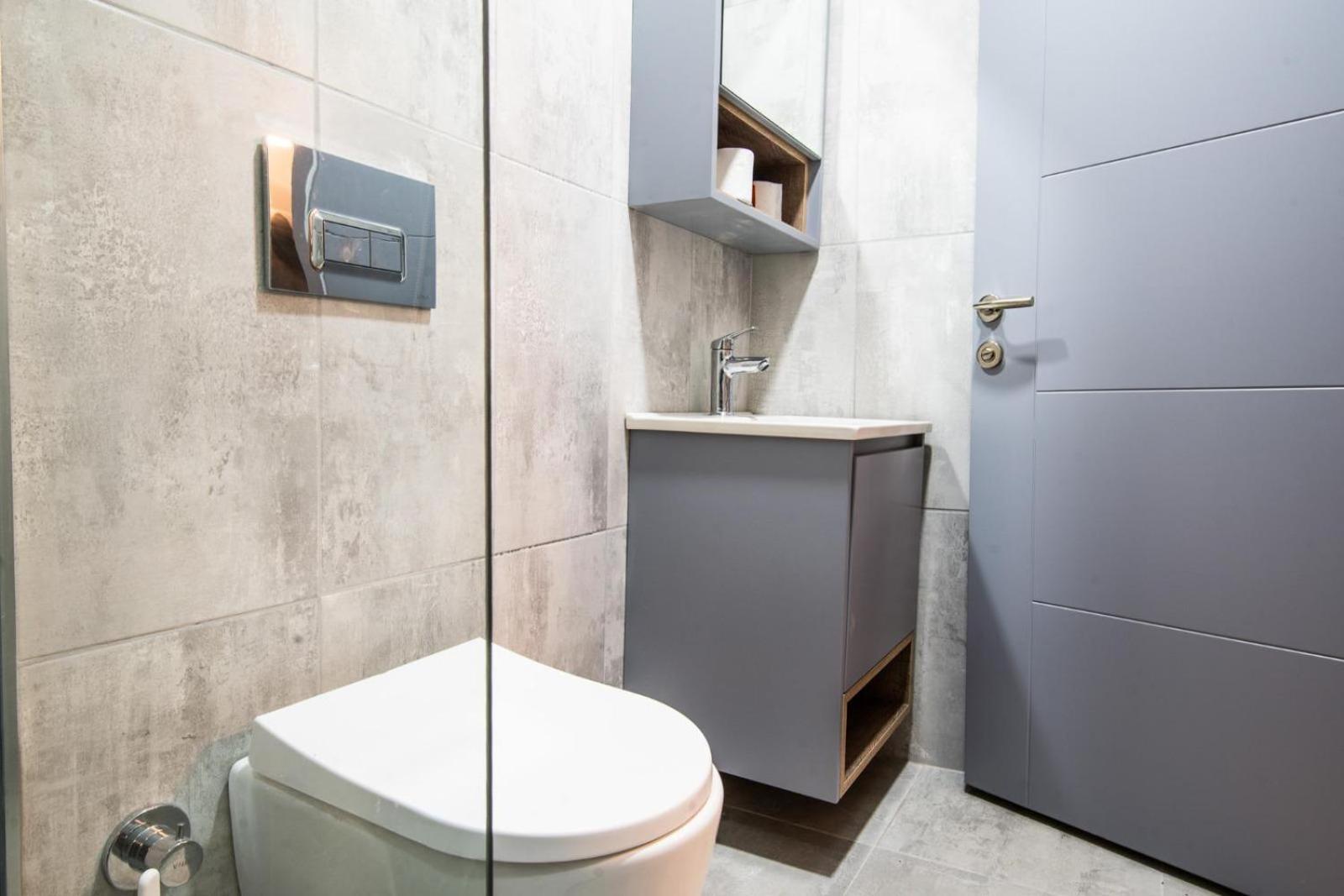 Triple Room with Bathroom photo 2