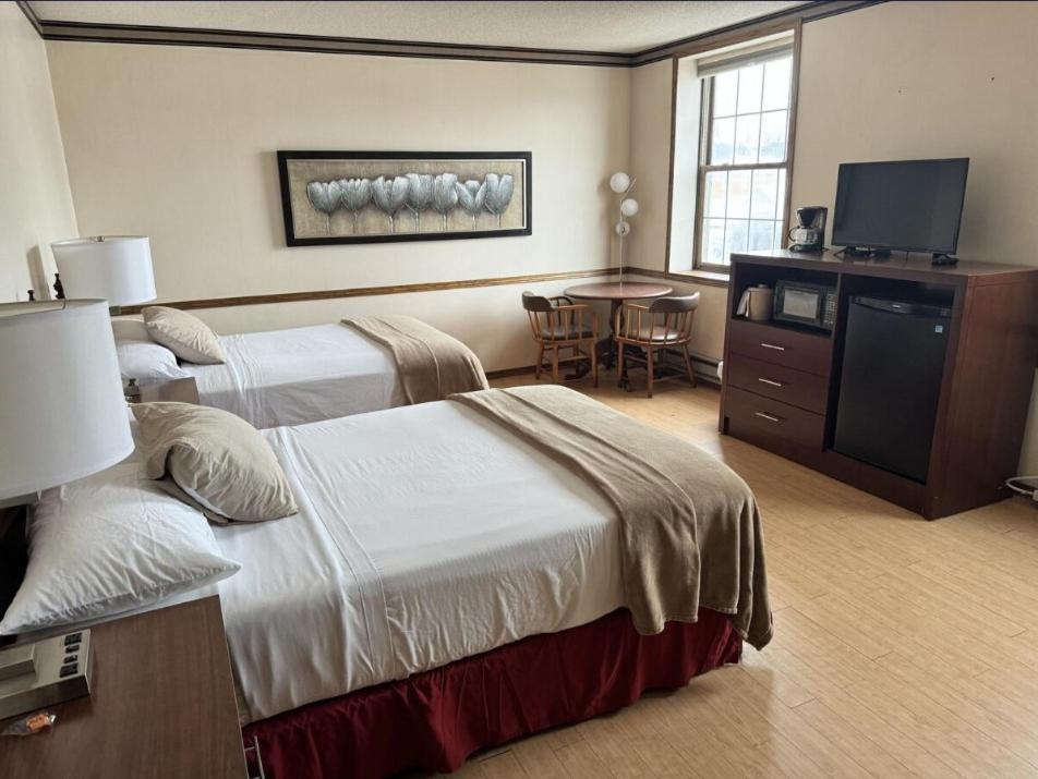 Standard Double Room - Photo 2