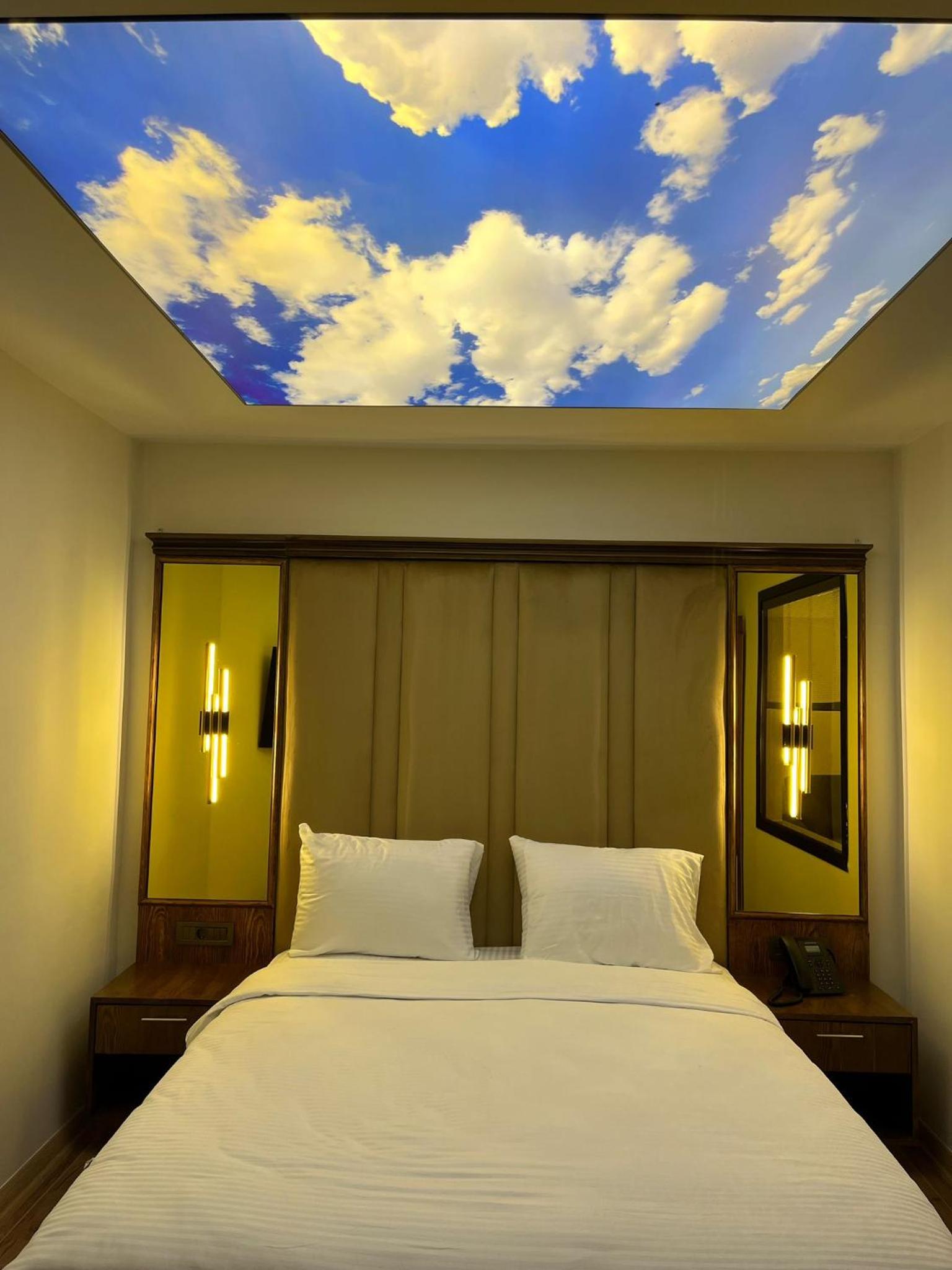 Queen Suite with Sea View photo 2