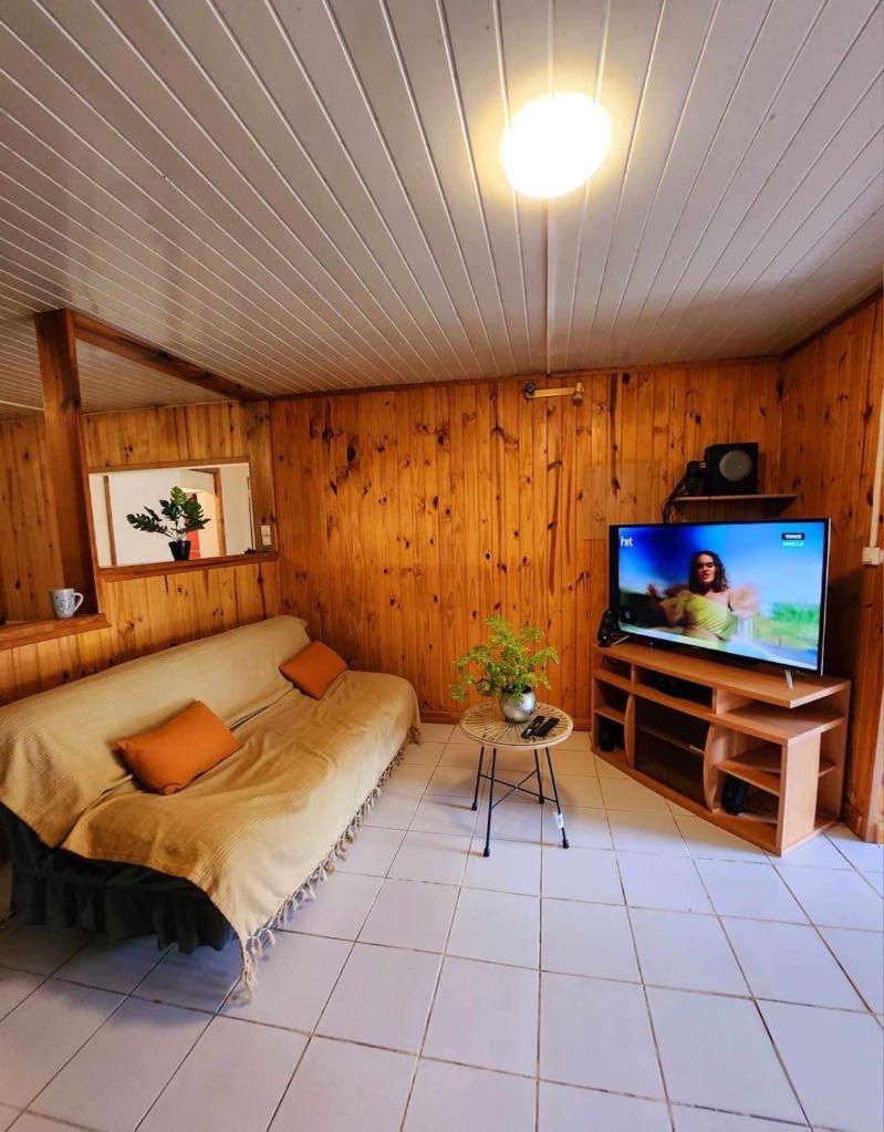 Four-Bedroom House photo 2