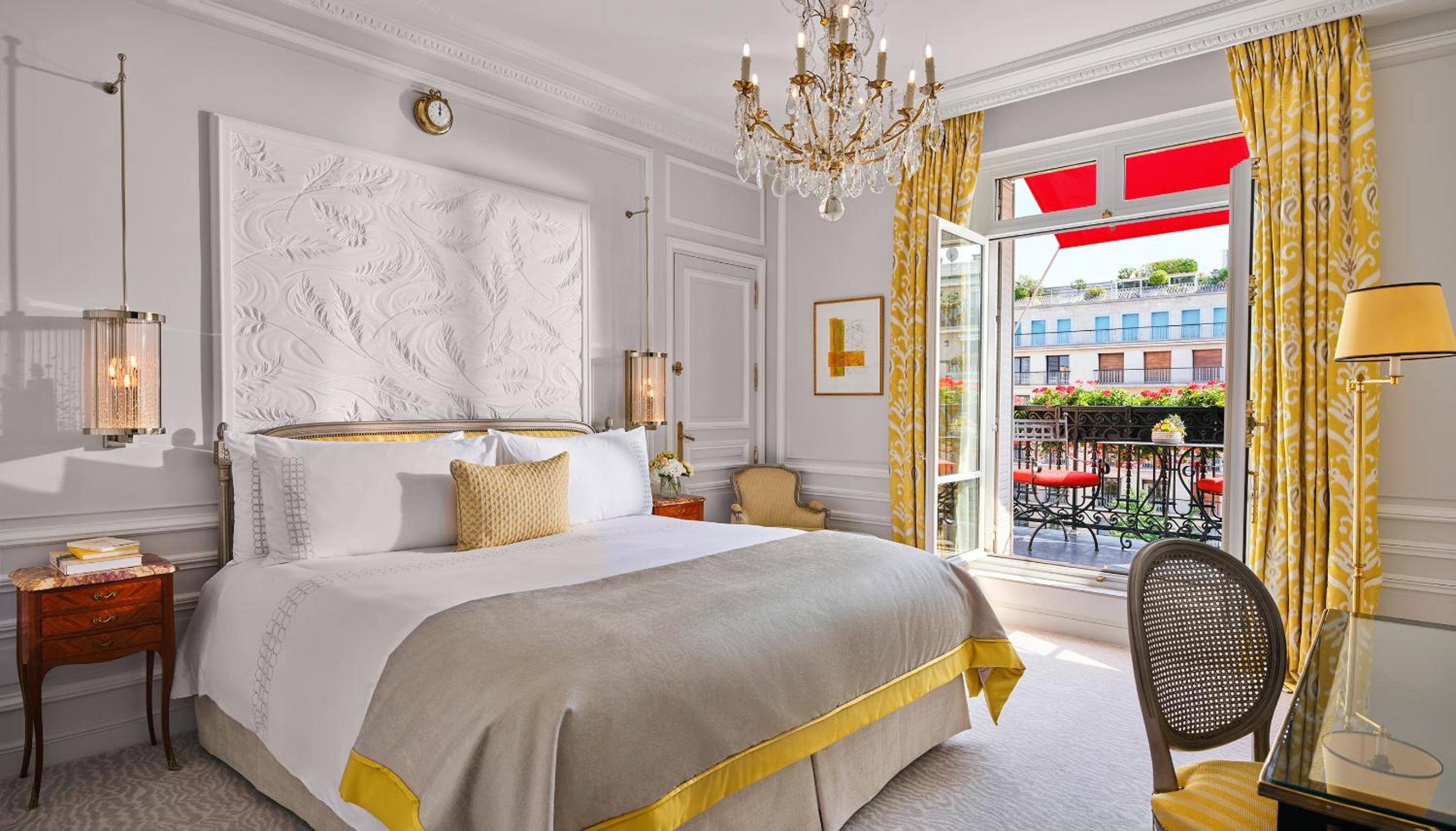Deluxe Room, avenue Montaigne view  photo 2