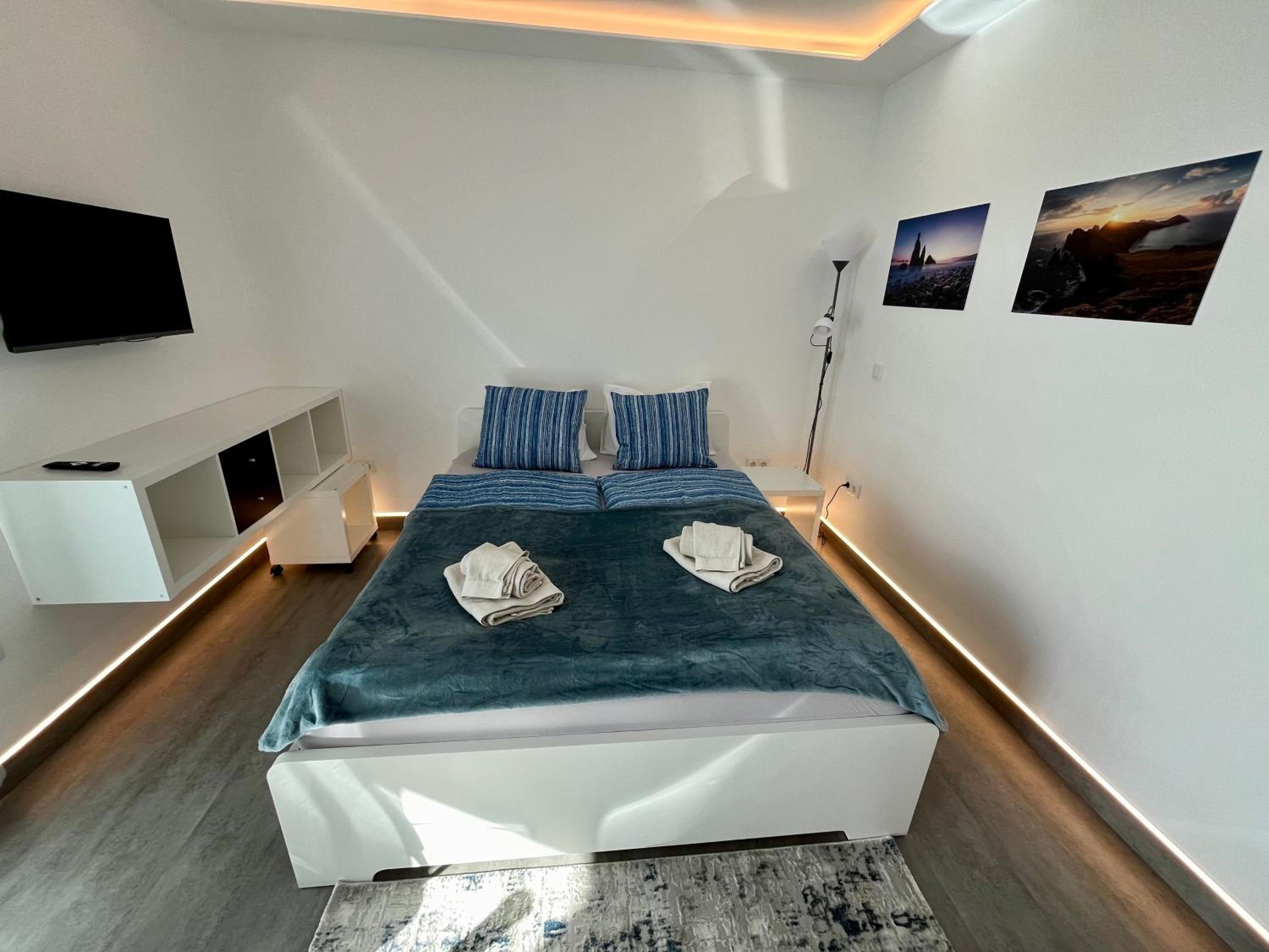 Studio with Balcony