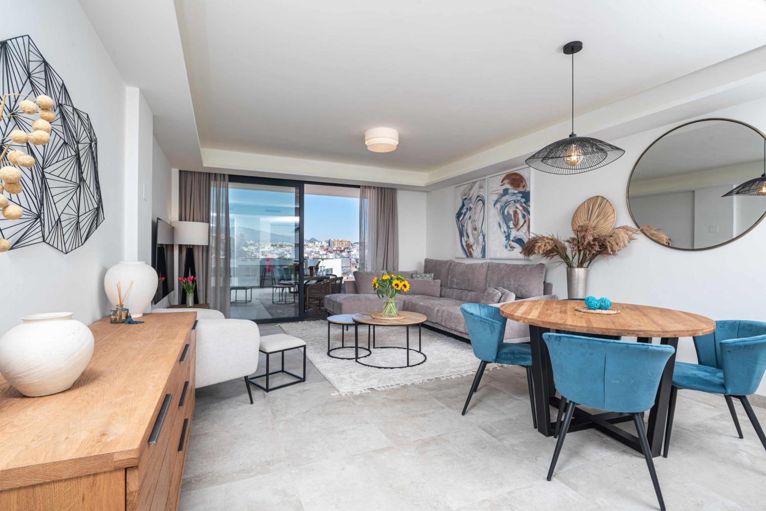 Apartamento con Balcón