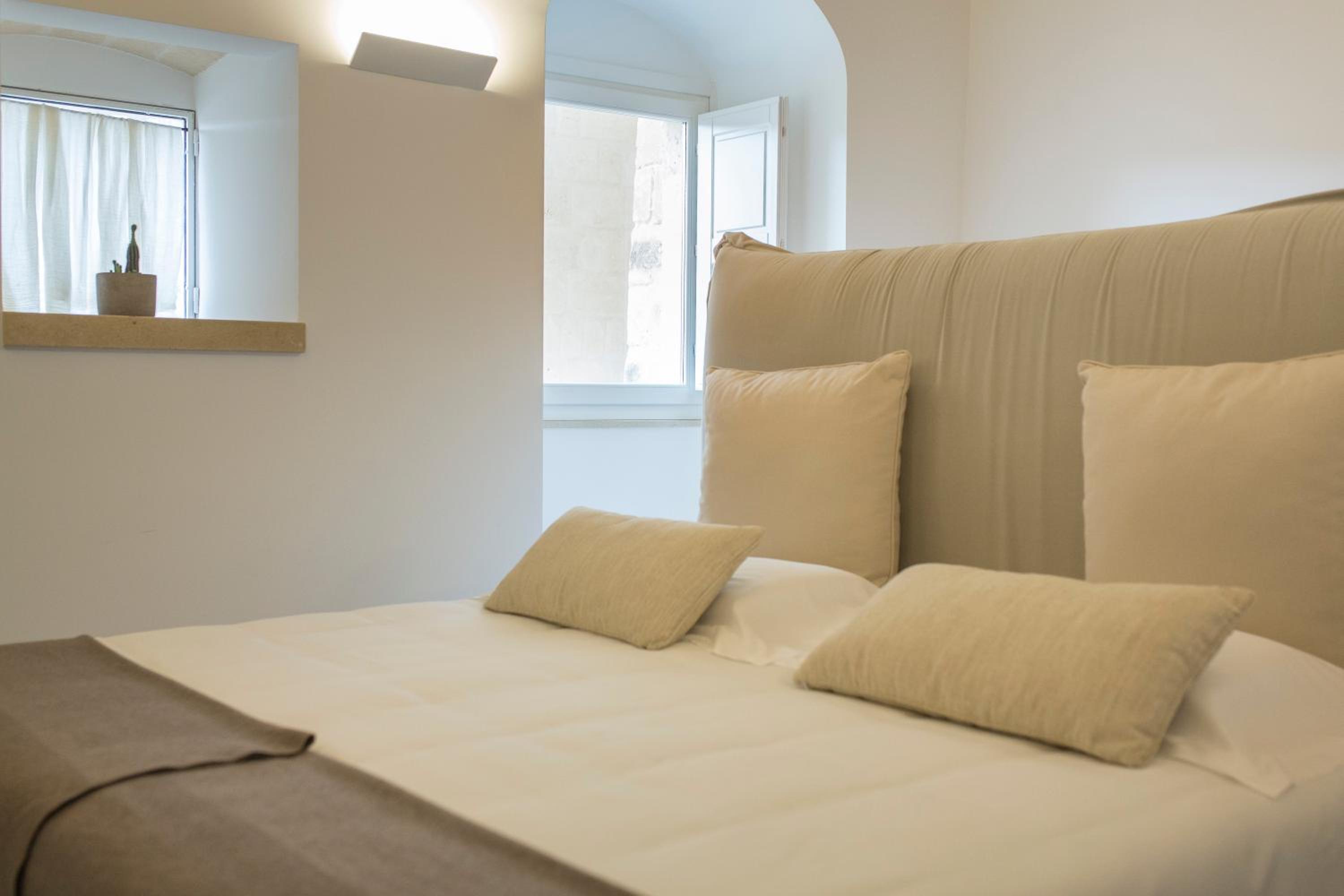 Double Room with Patio - Photo 4
