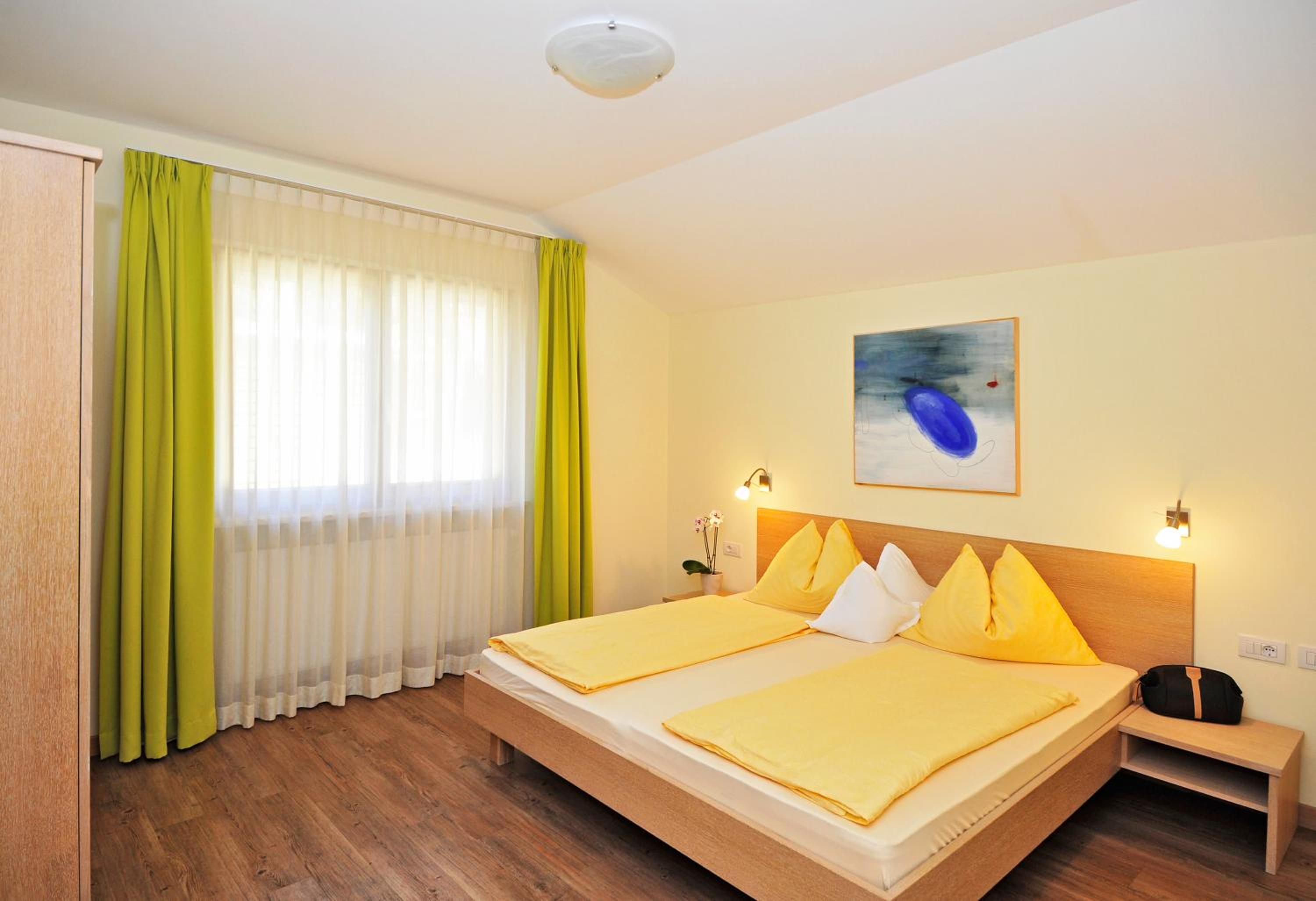 Apartment mit Terrasse