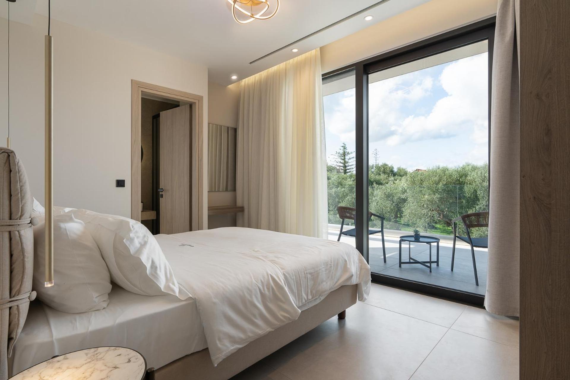 Superior Villa photo 2