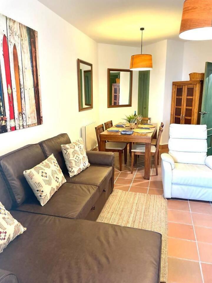 Two-Bedroom Apartment photo 2