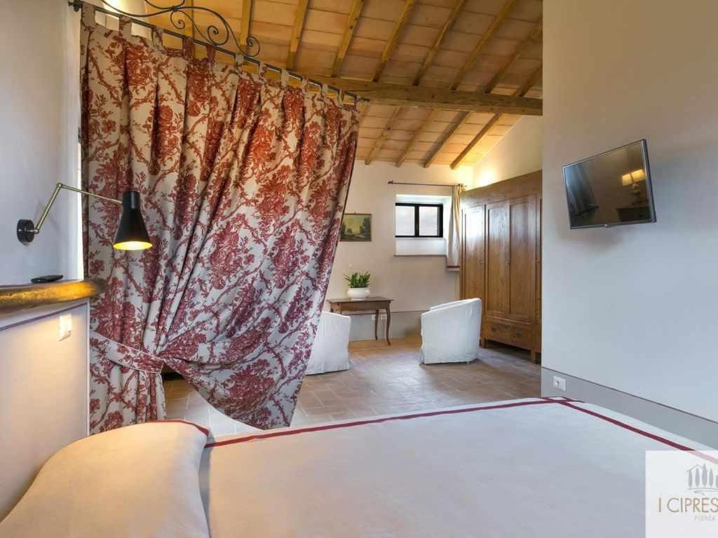 Villa photo 3