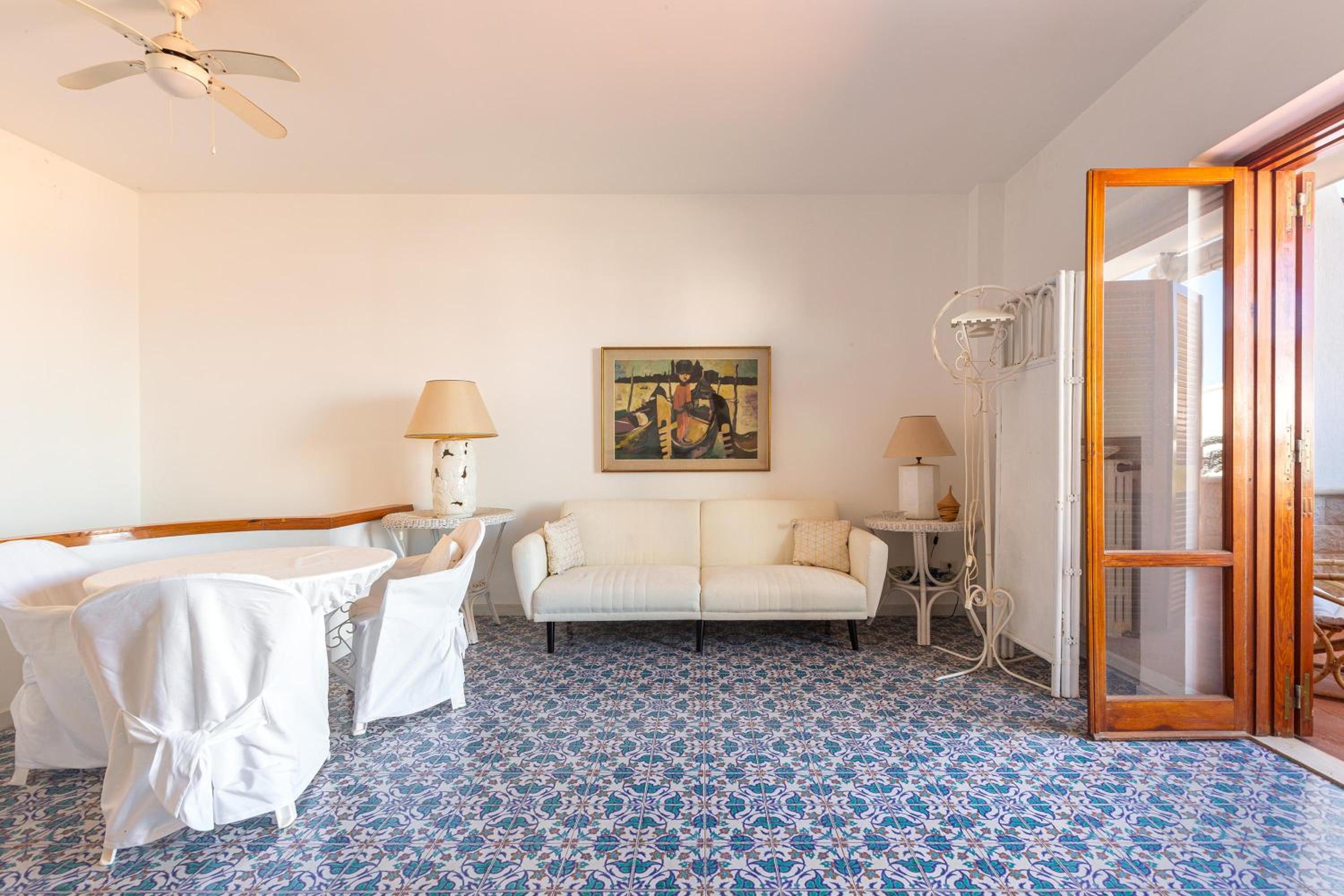 Maisonette photo 1