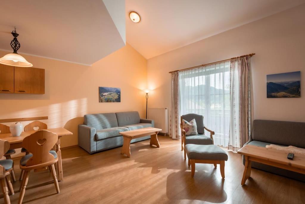 Maisonette photo 1