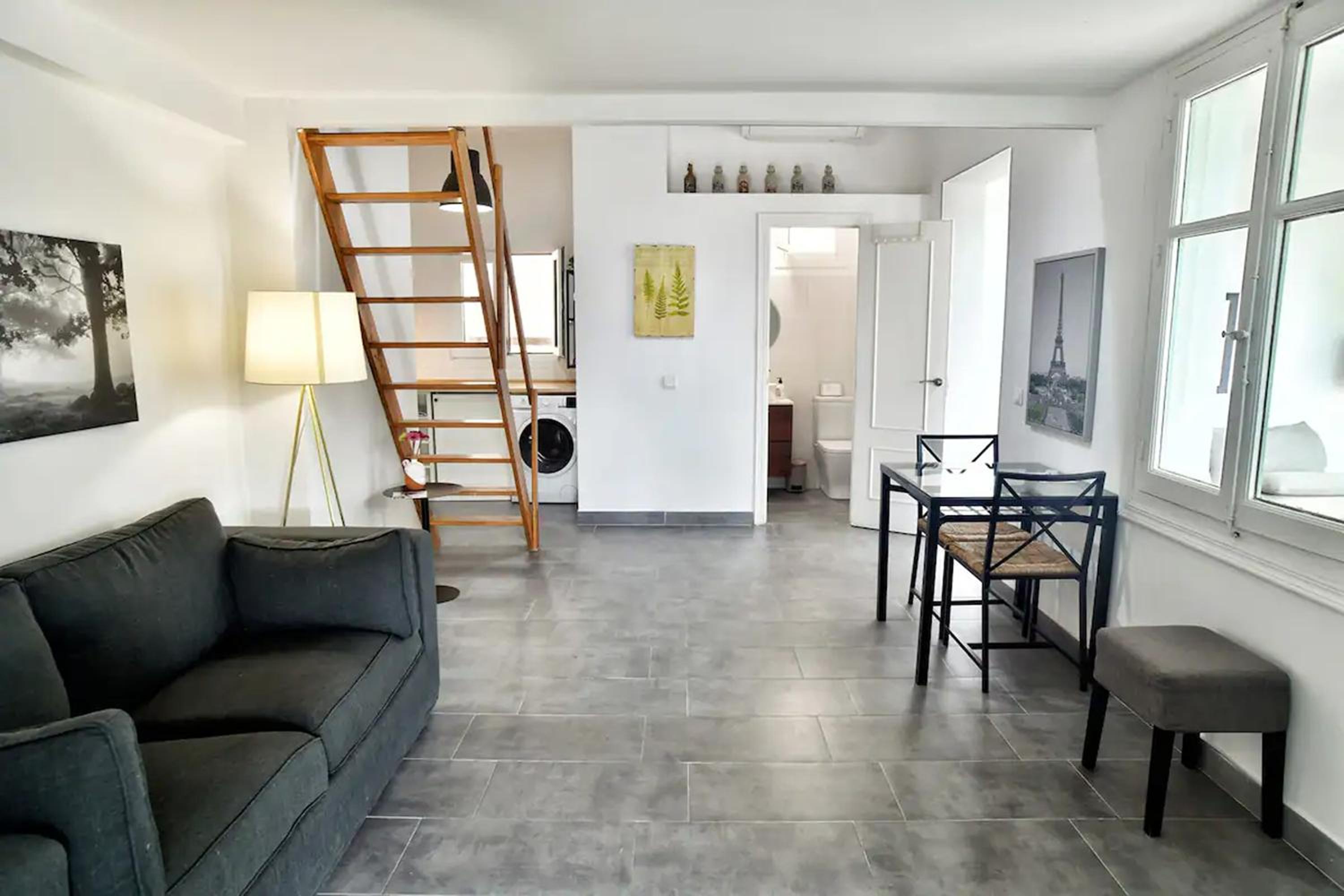 Apartamento de una habitación con vista al mar