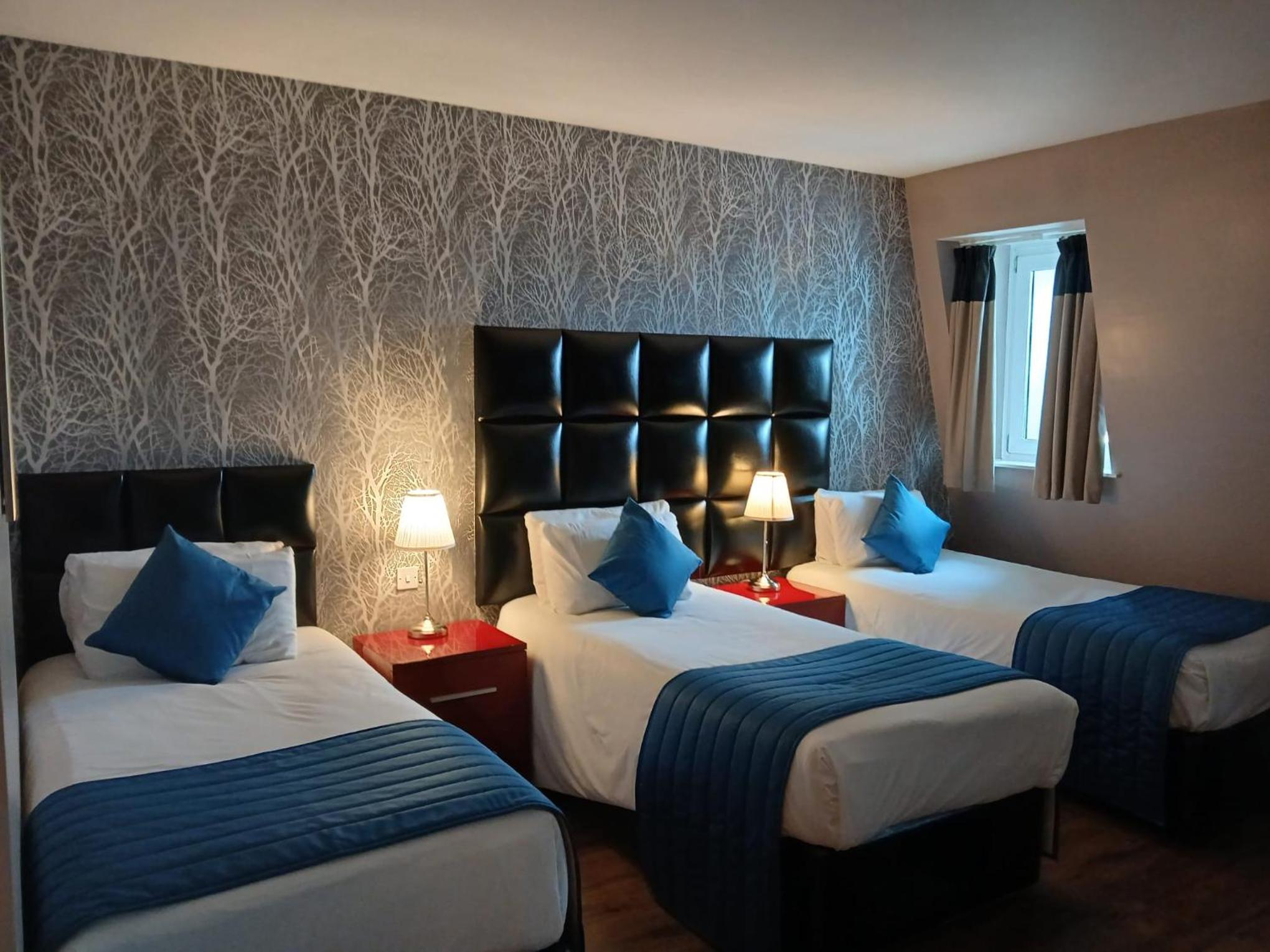 Standard Triple Room photo 2