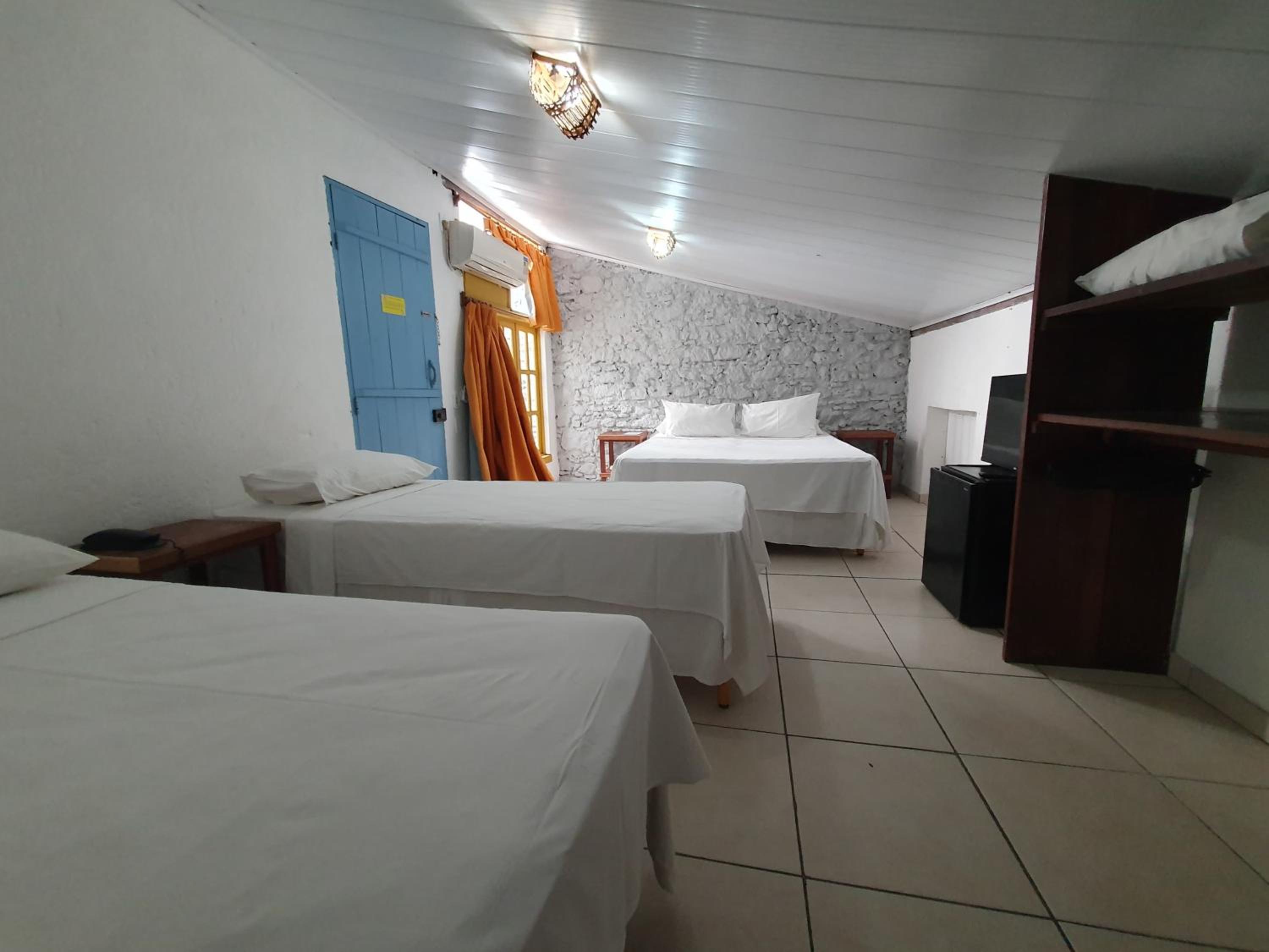 Standard Quadruple Room - Photo 3