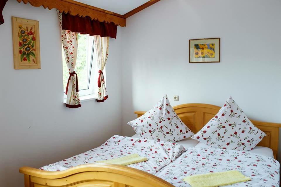 Triple Room with Private Bathroom photo 1