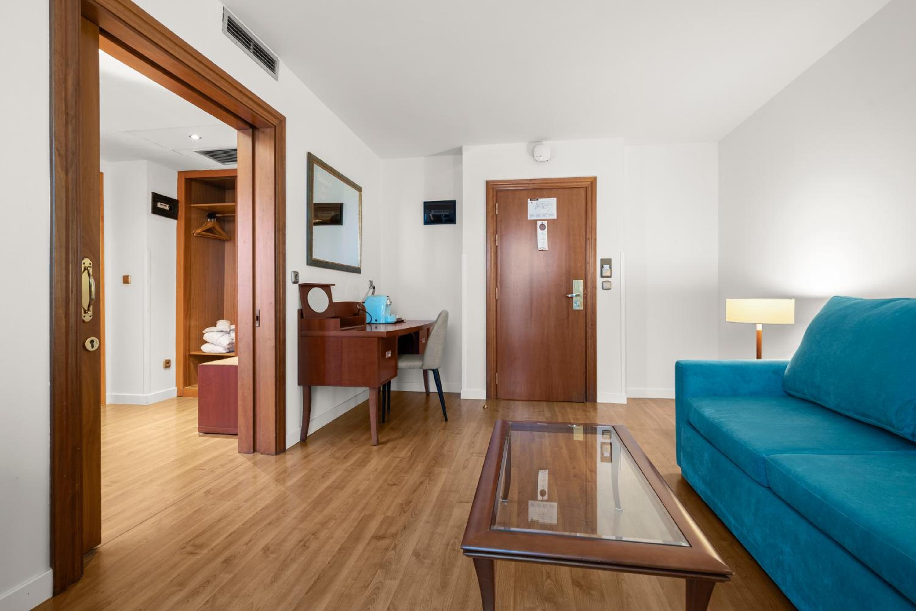 Junior Suite - Photo 1