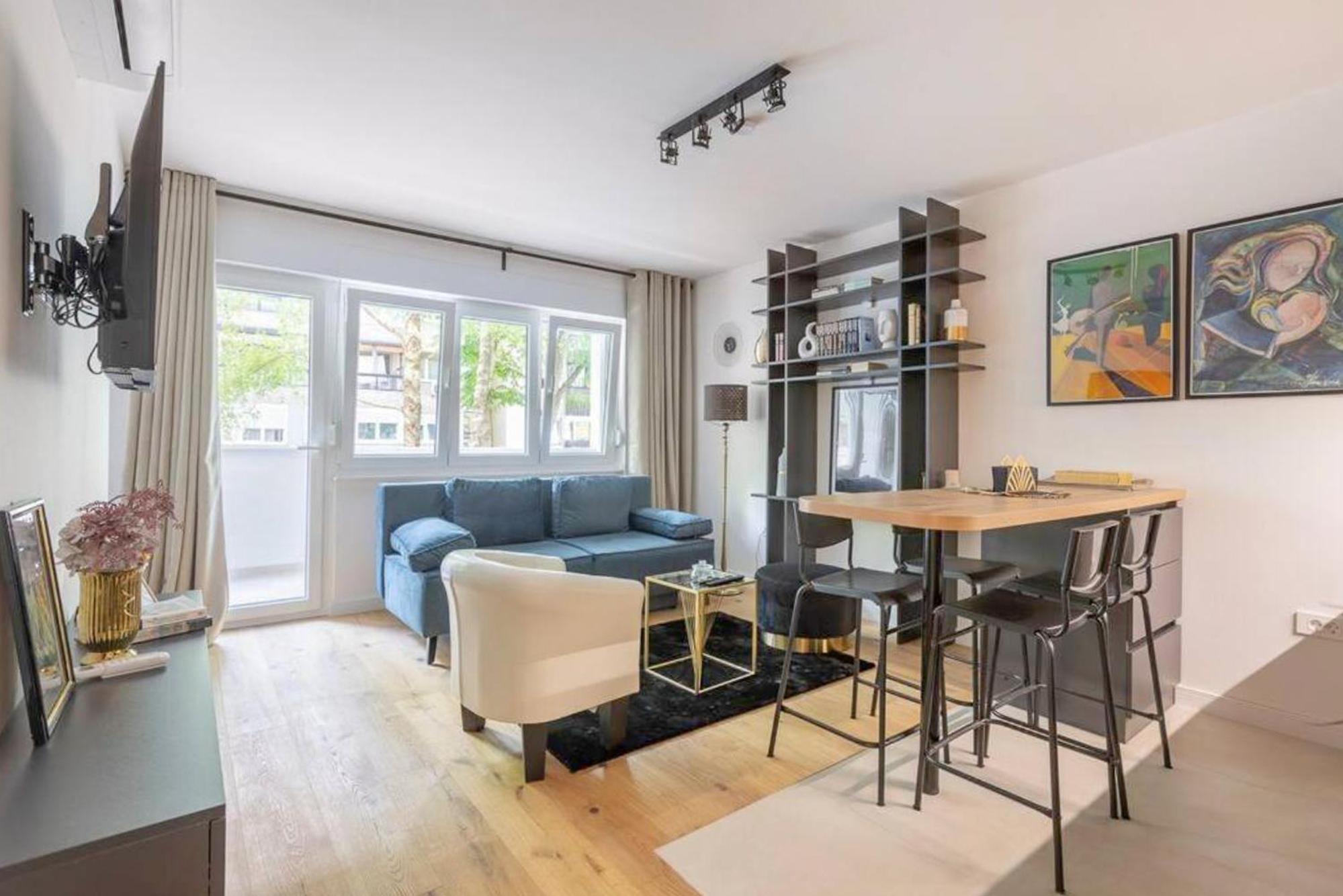 Apartment with Balcony