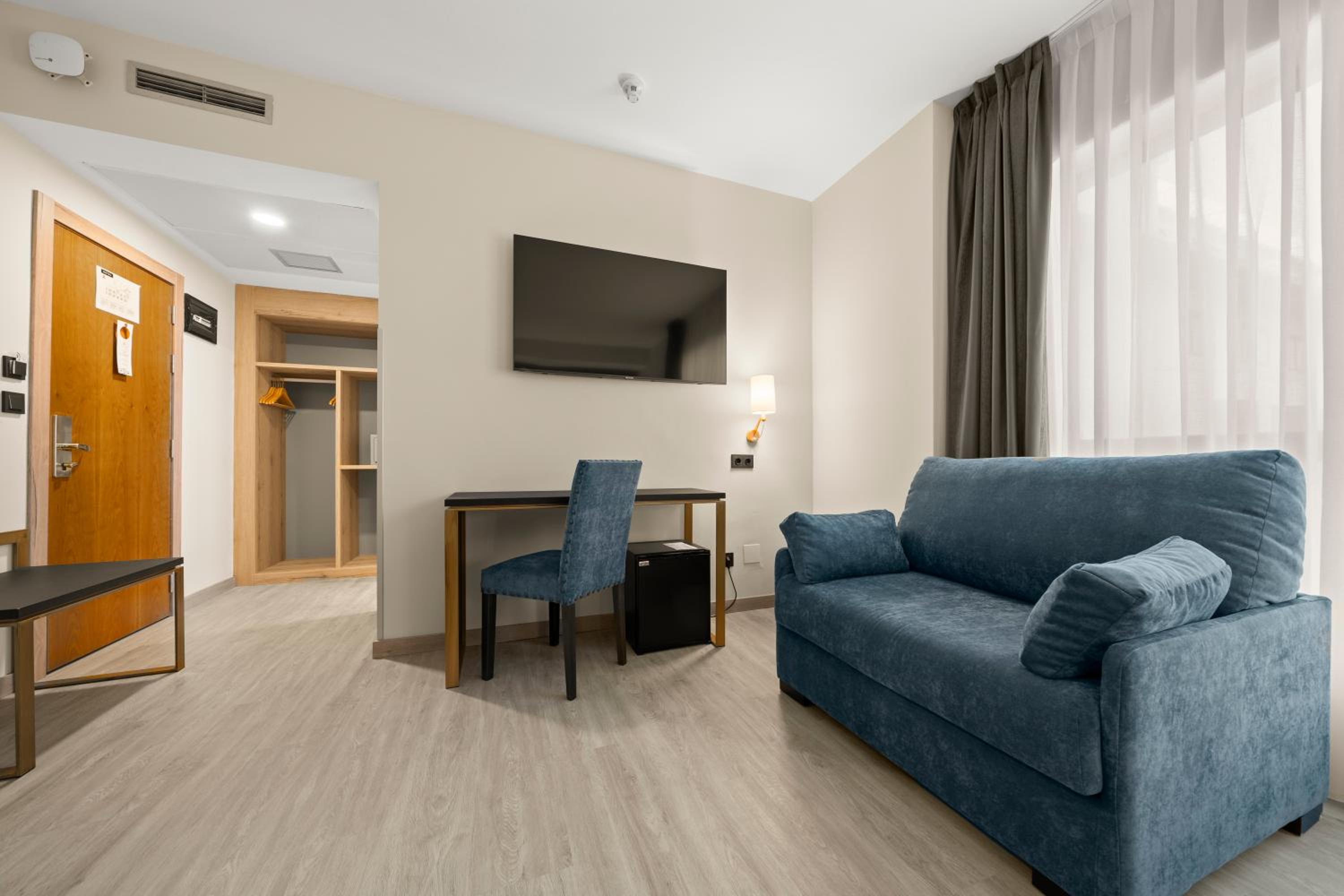 Family Room - Photo 1