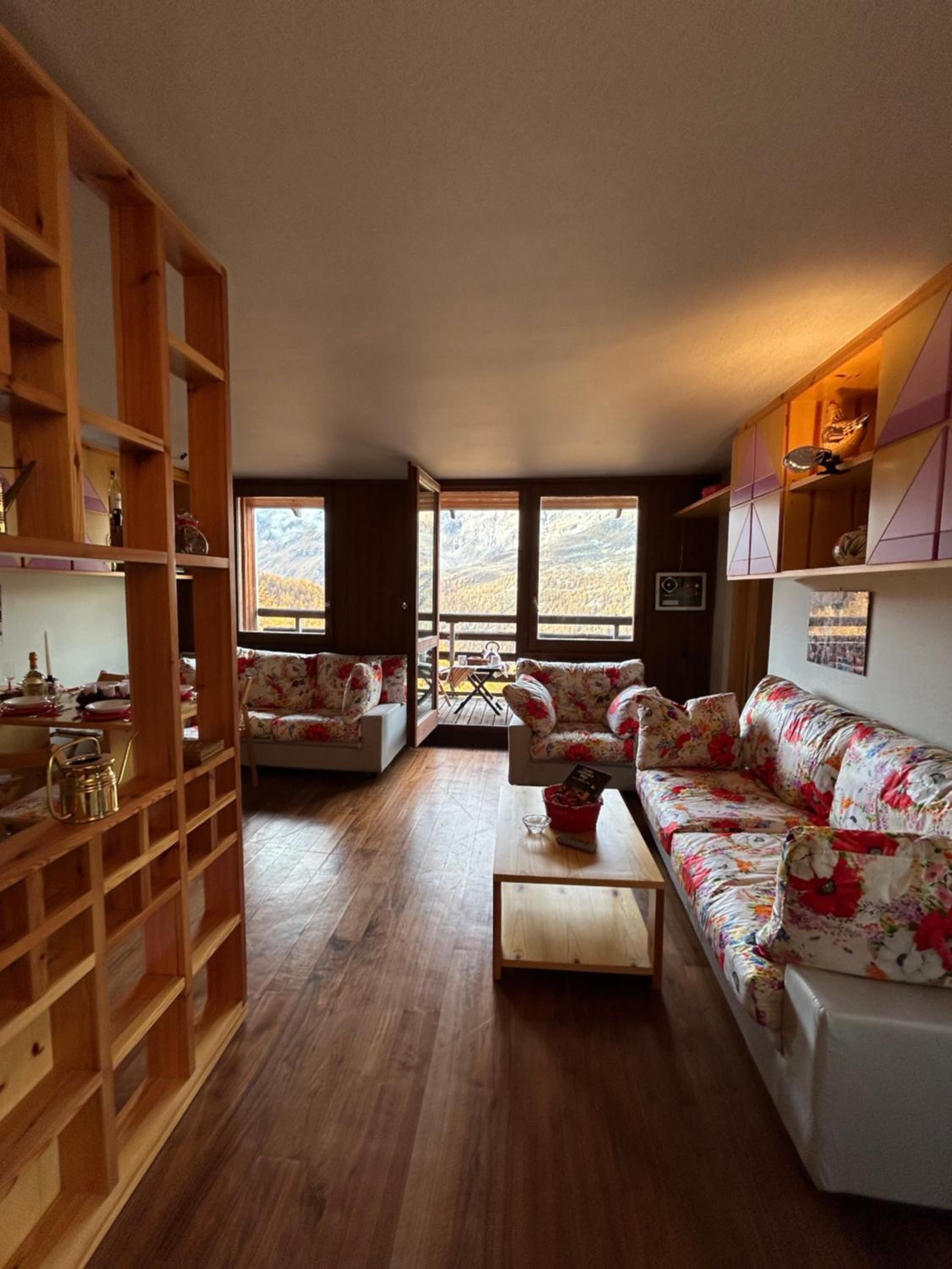 Two-Bedroom Apartment with Balcony - Apartment n.1202