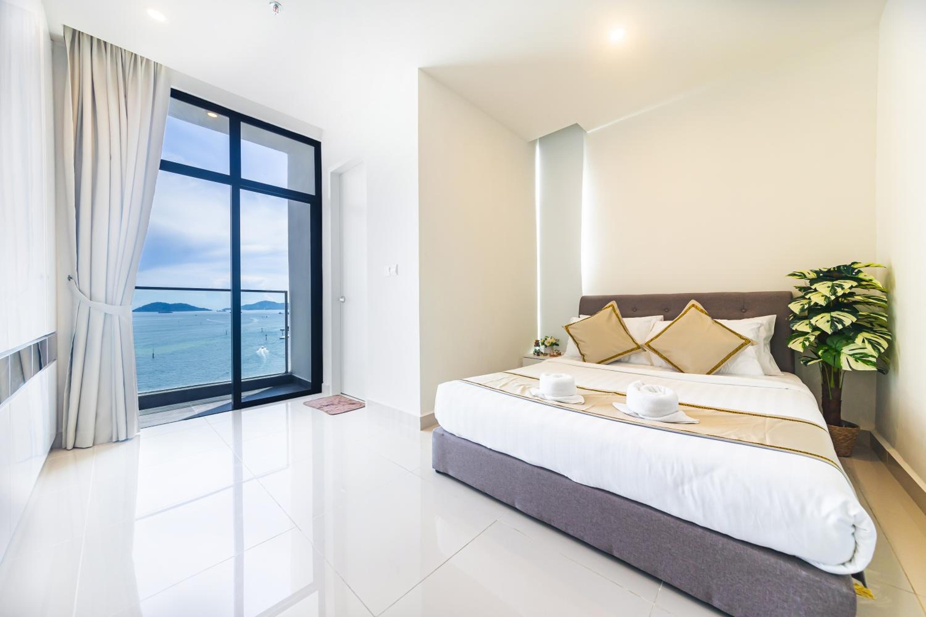 Suite with Sea View - Photo 1