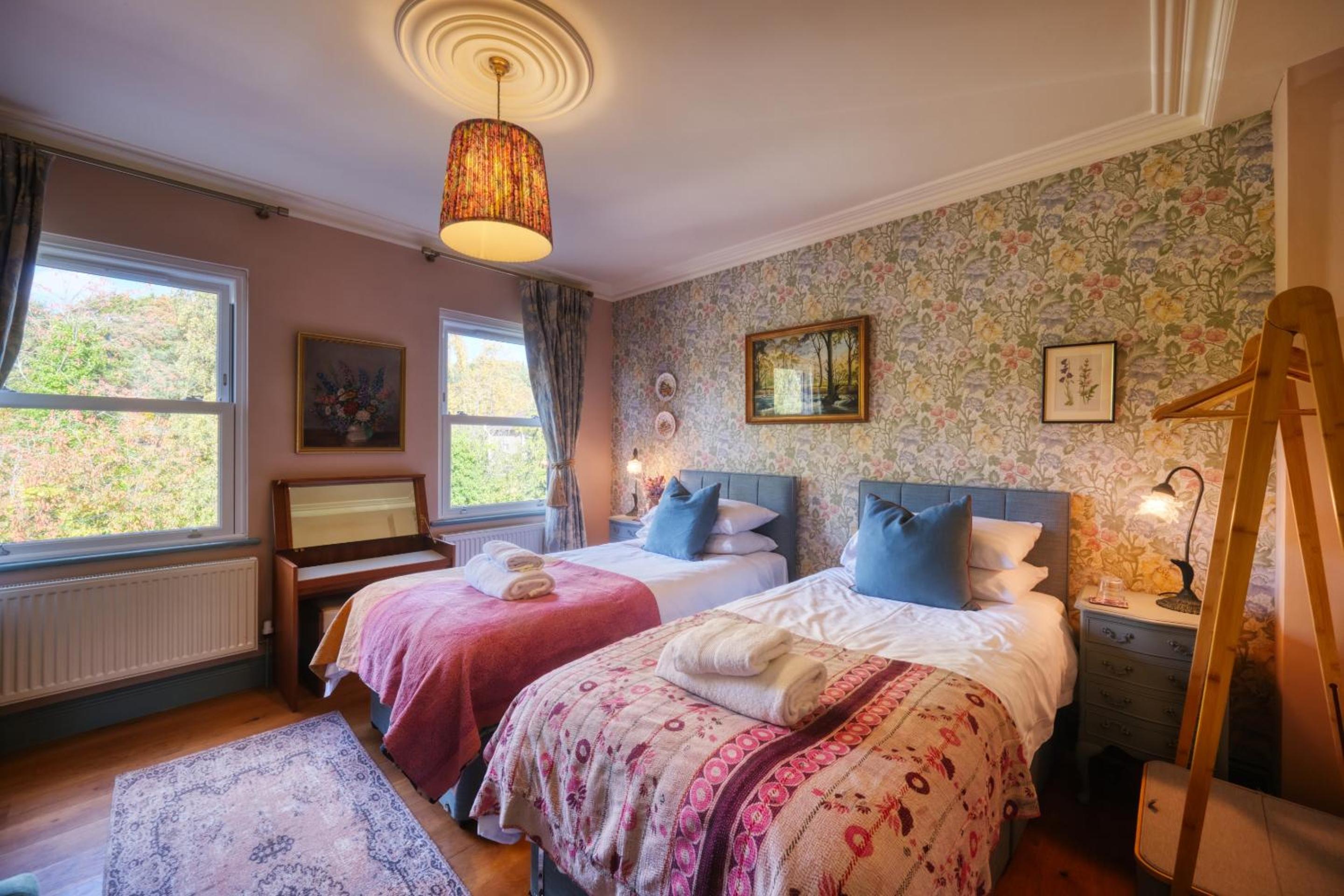 Triple Room with Private Bathroom photo 2
