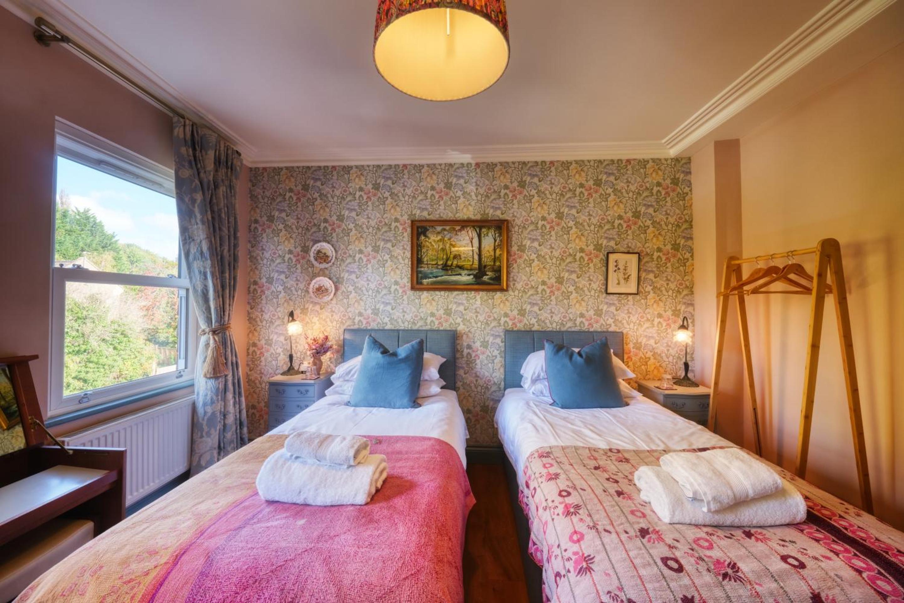 Triple Room with Private Bathroom photo 3