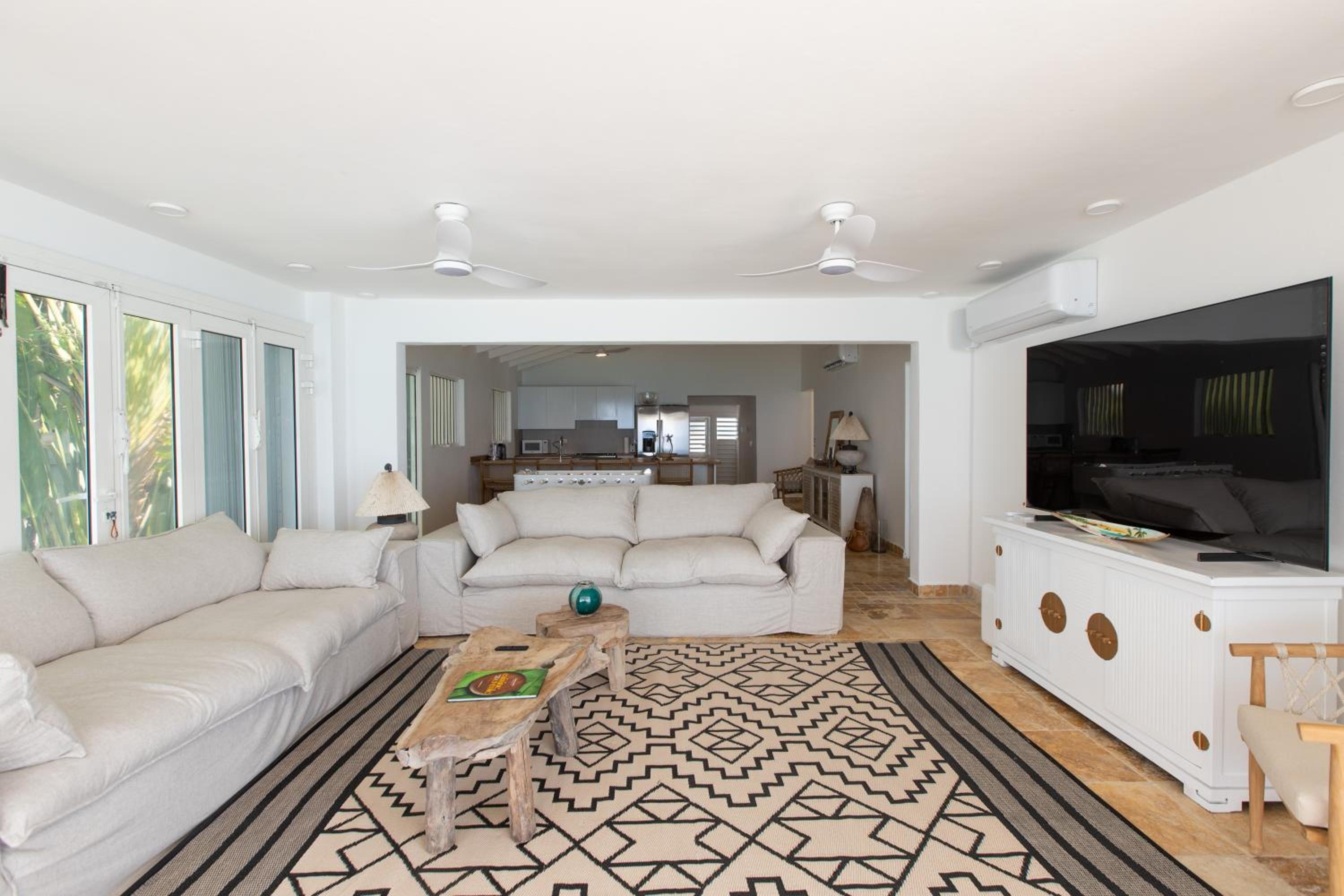 Villa photo 1