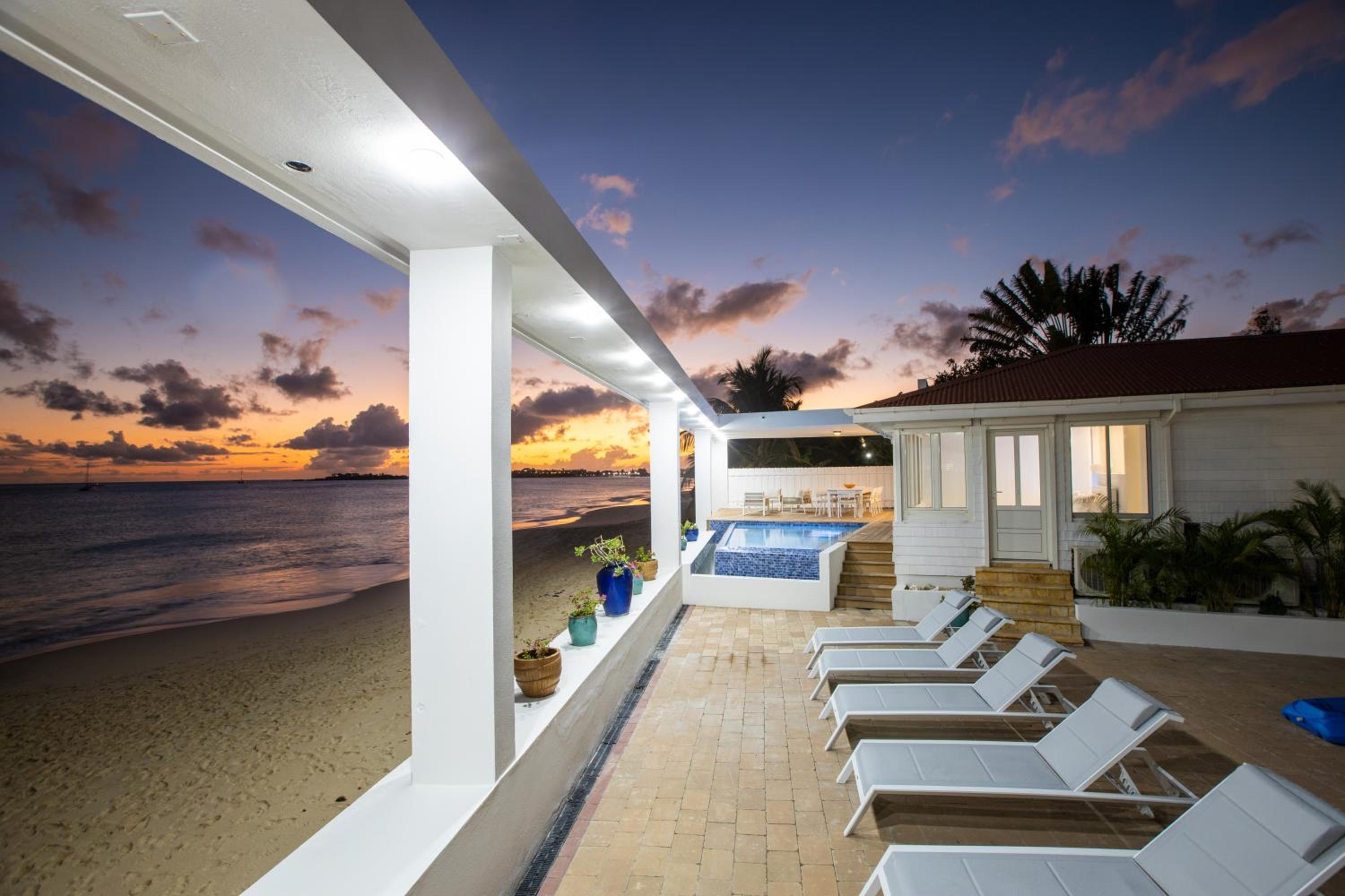 Villa photo 3