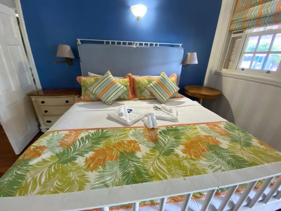 Villa photo 1