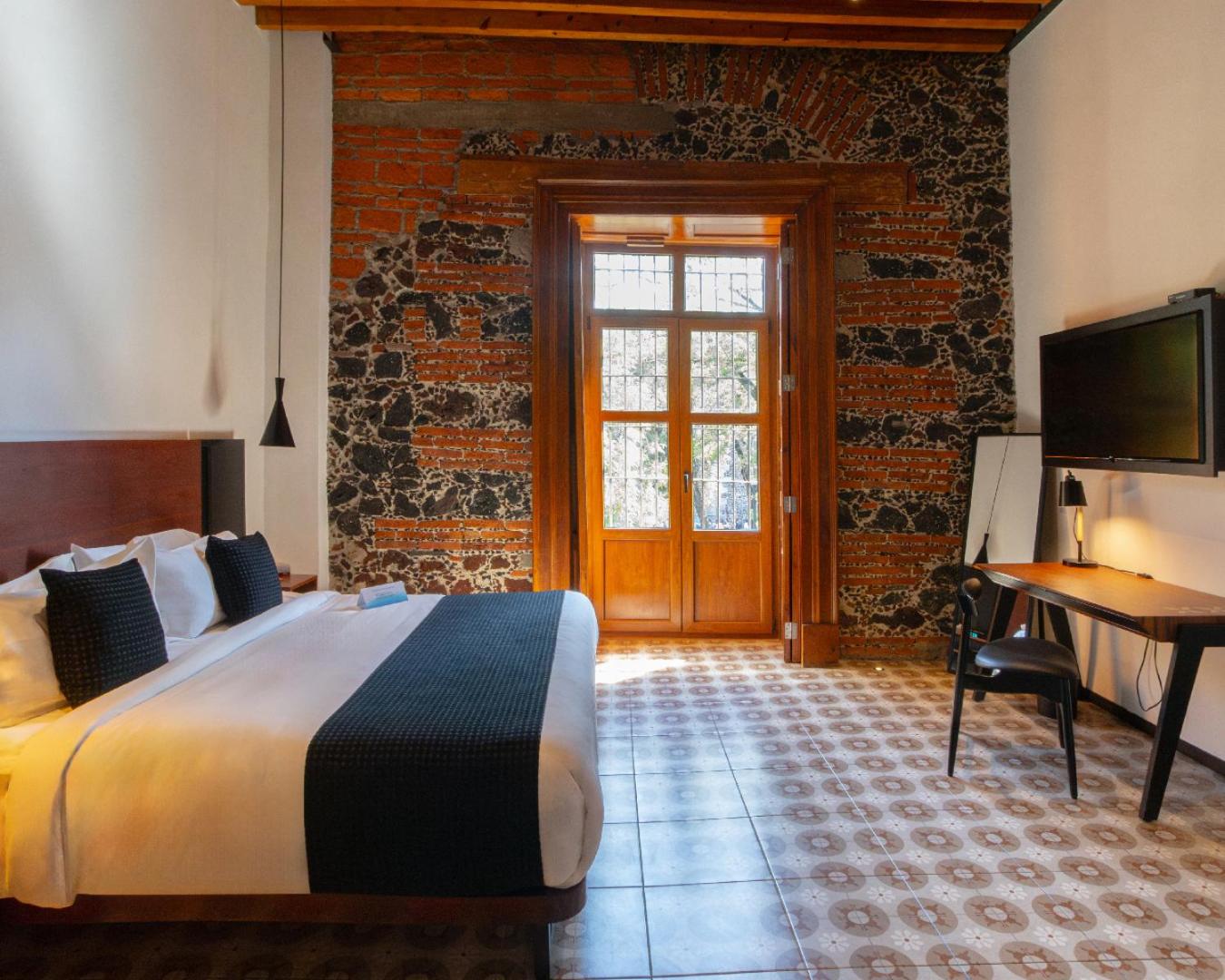 Deluxe Junior Suite - Photo 1