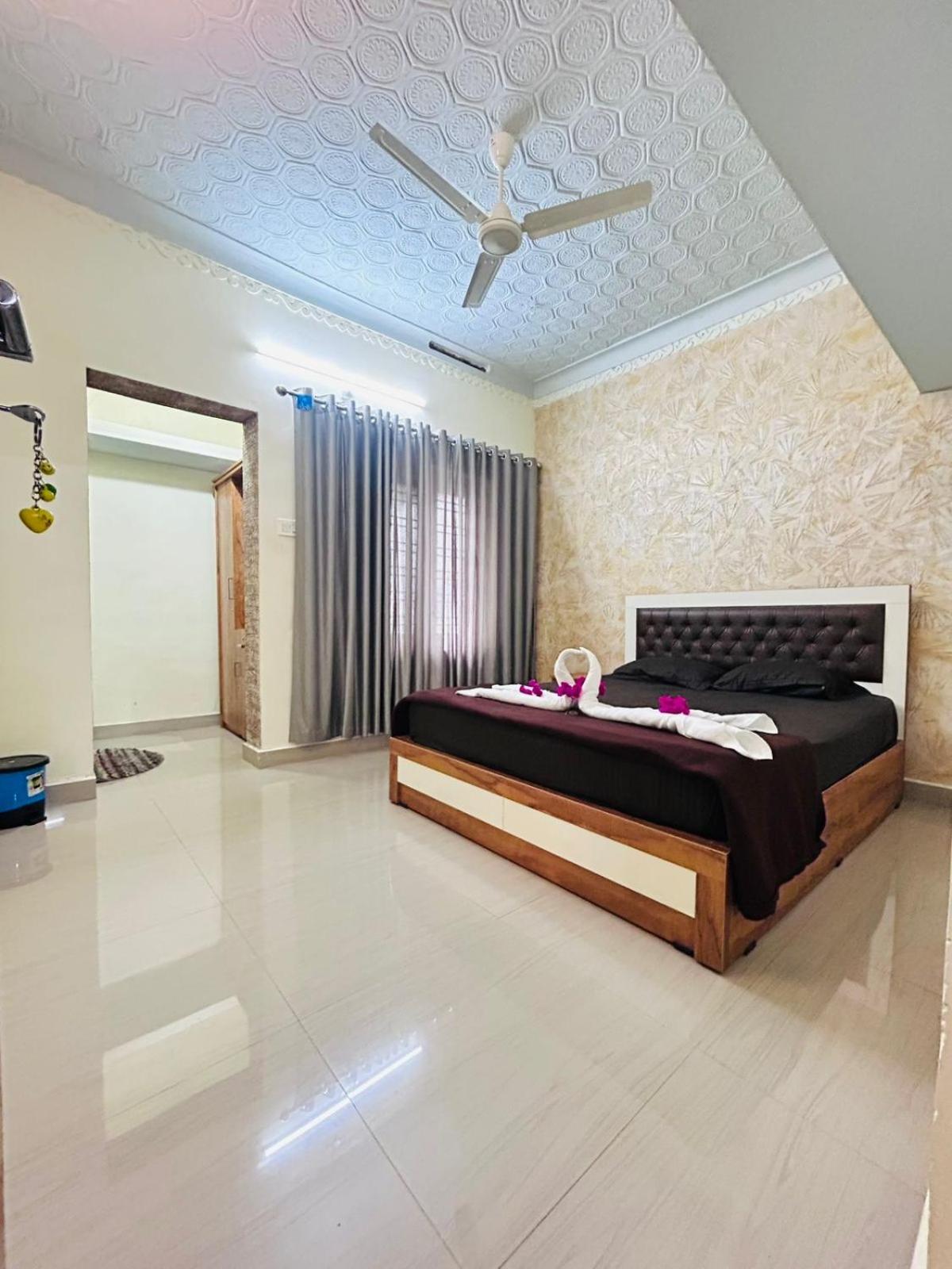 Villa photo 1