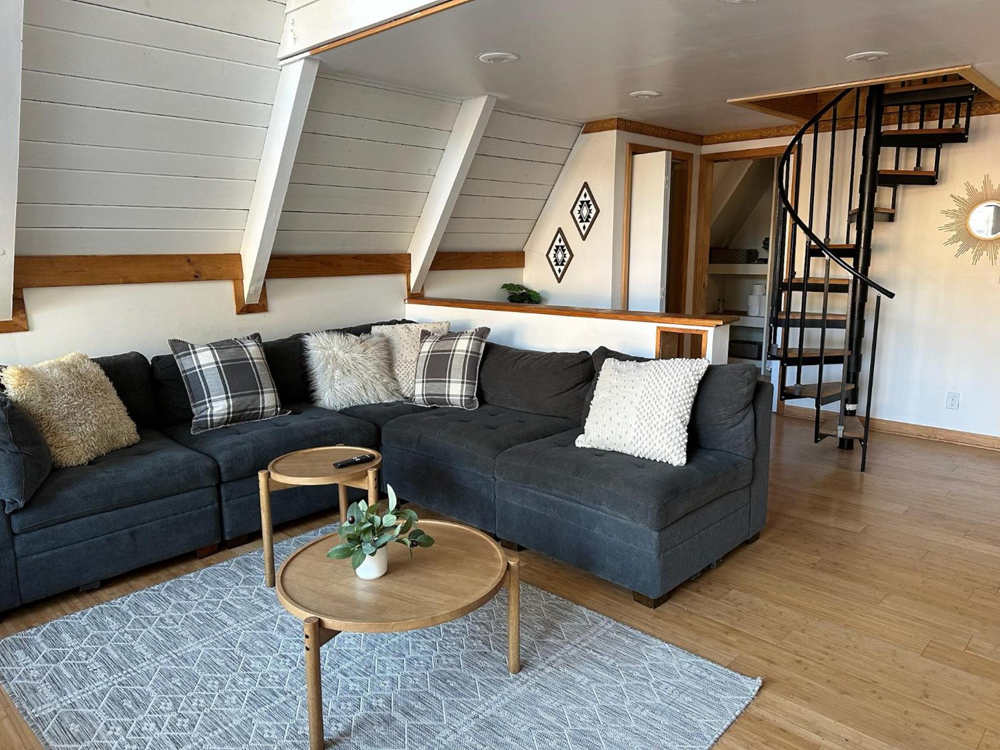 One-Bedroom House photo 1
